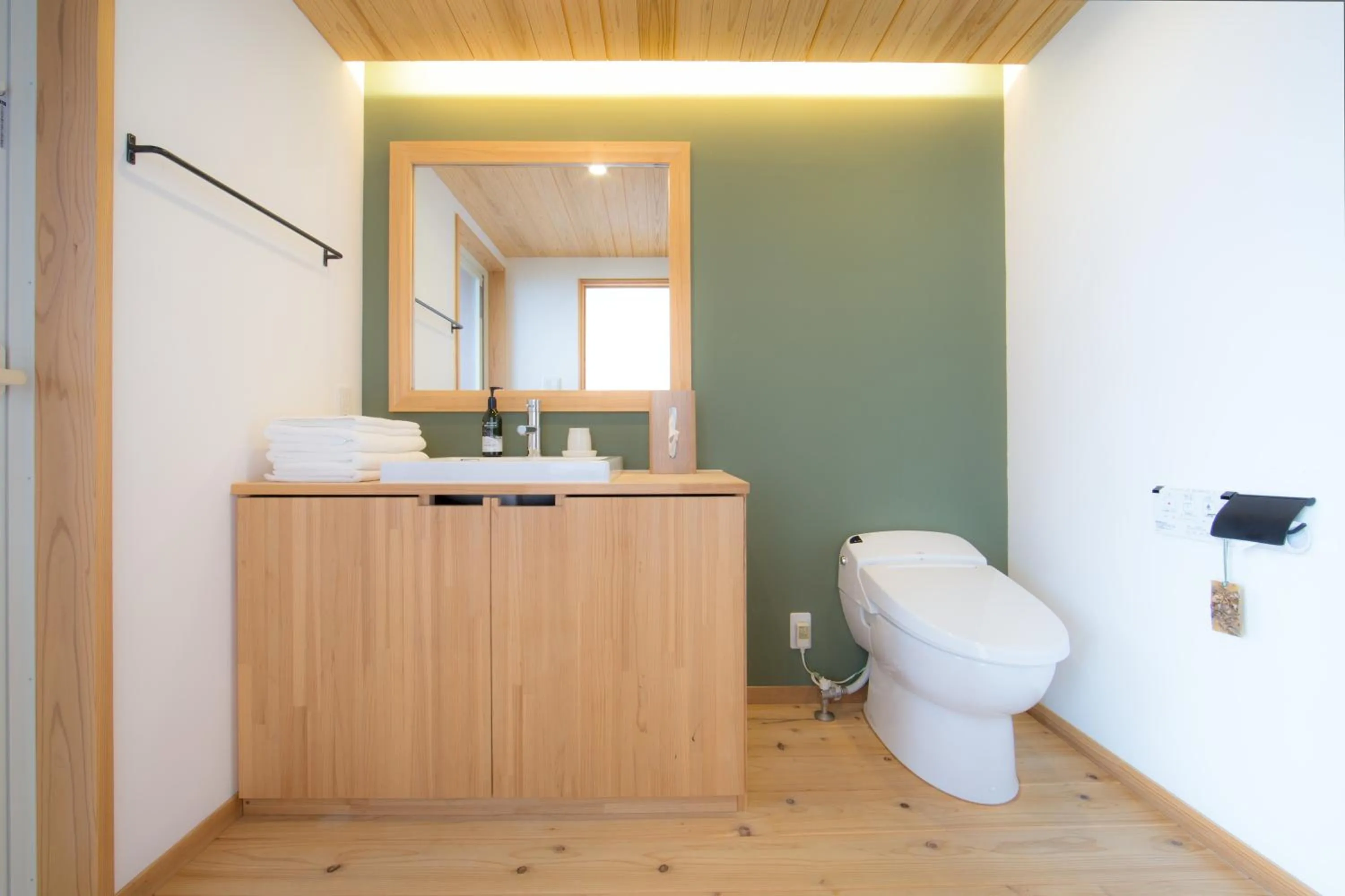 Toilet in Ananda Chillage Yakushima