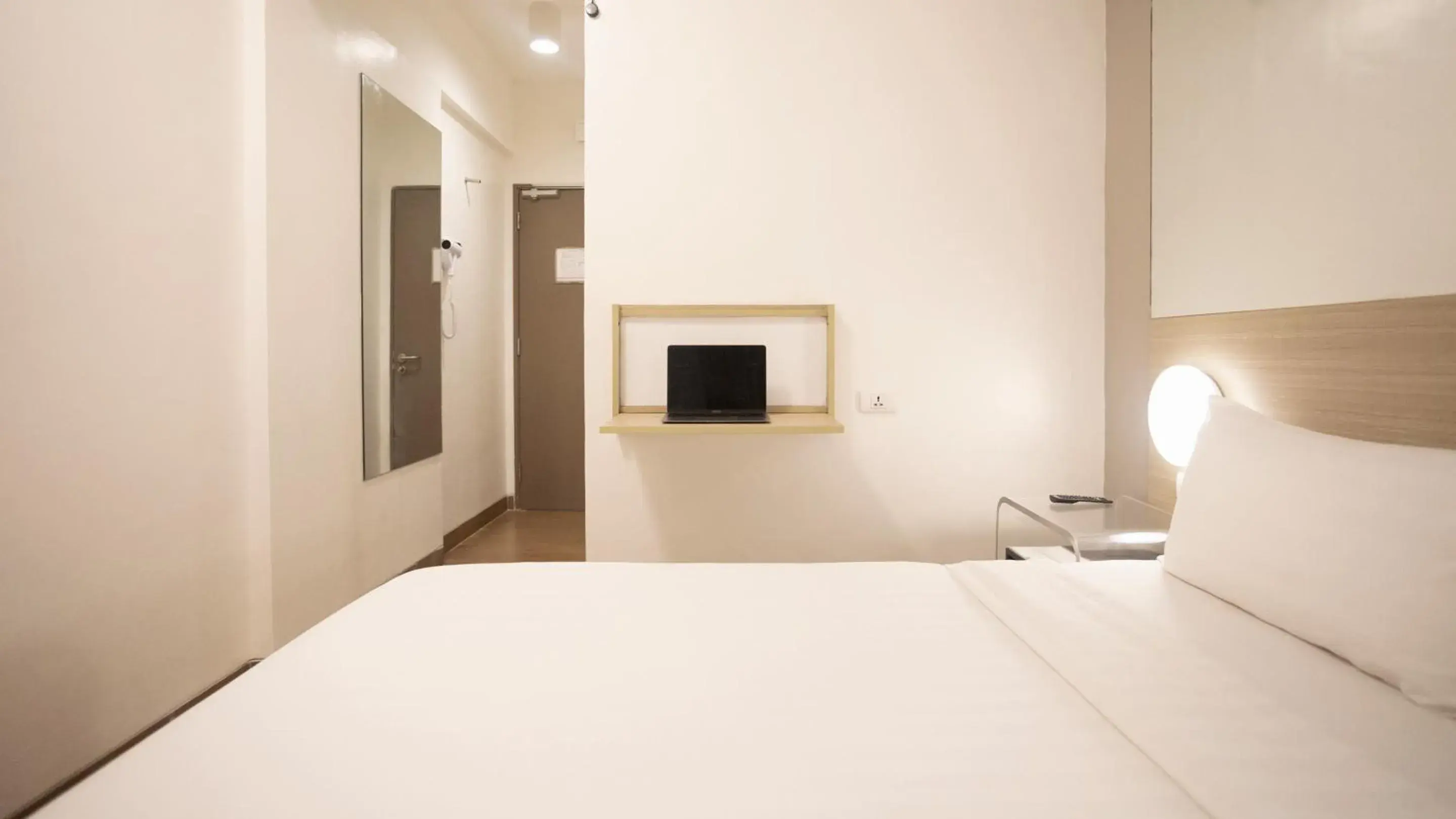 Bed in Red Planet Makati Avenue Manila Bed in Red Planet Makati Avenue Manila