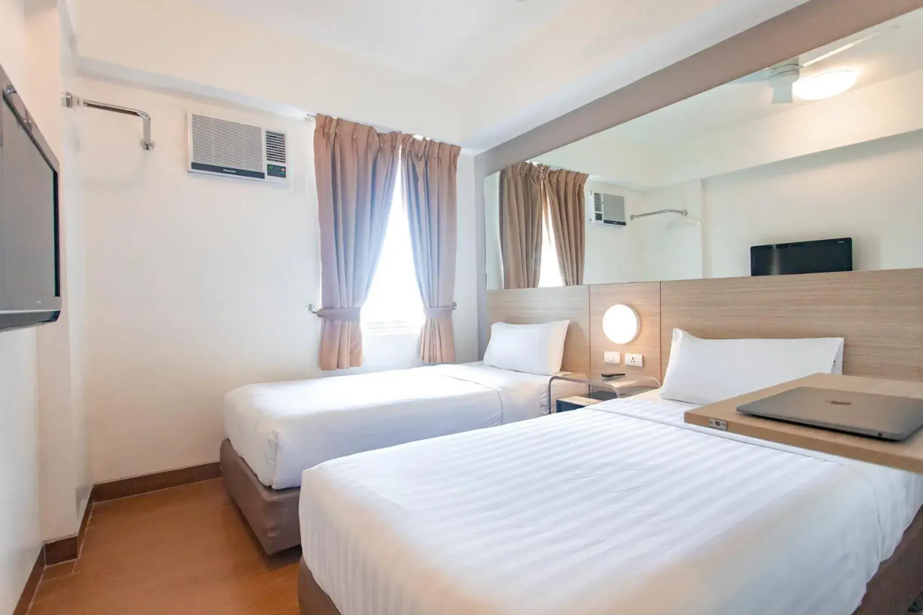 Bed in Red Planet Makati Avenue Manila Bed in Red Planet Makati Avenue Manila