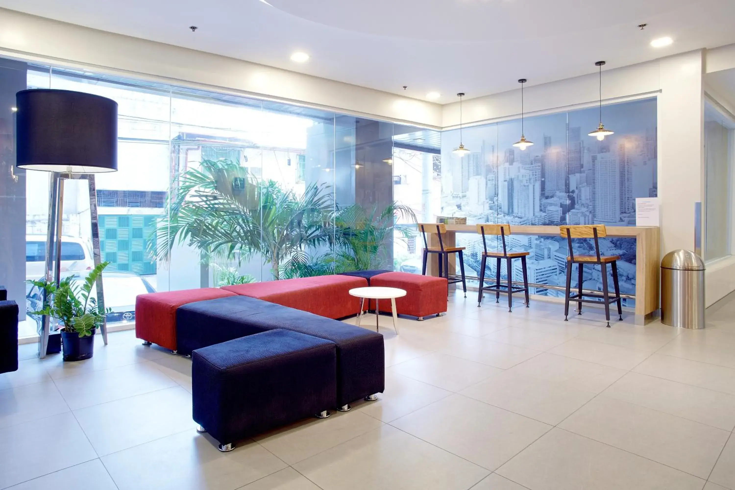 Lobby or reception in Red Planet Makati Avenue Manila Lobby or reception in Red Planet Makati Avenue Manila