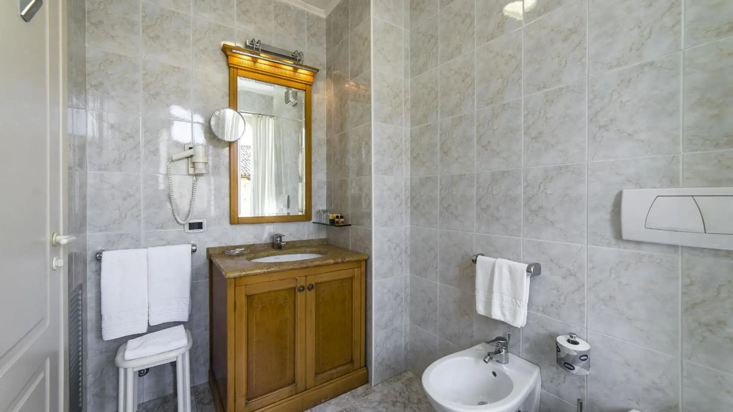 Double Room with Sea View in Hotel Ville Bianchi Double Room with Sea View in Hotel Ville Bianchi