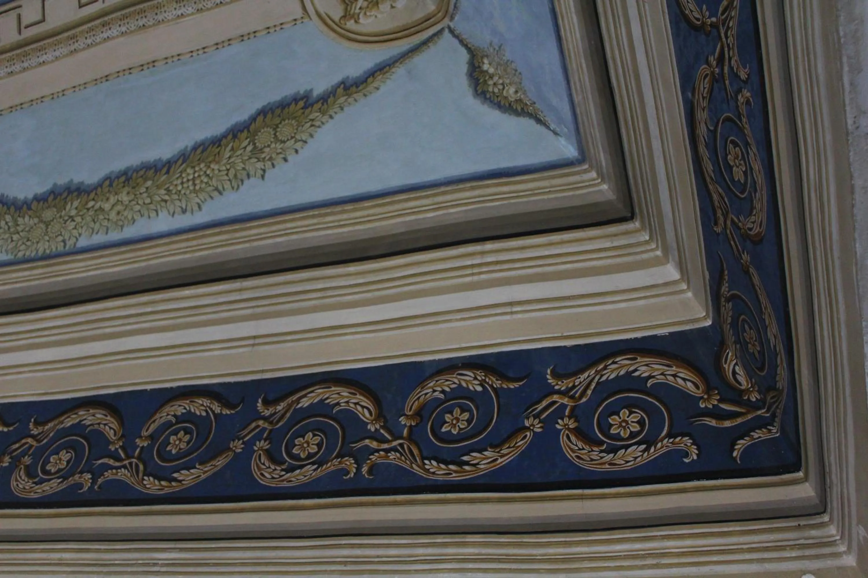Decorative detail in Palazzo Bernardini B & B