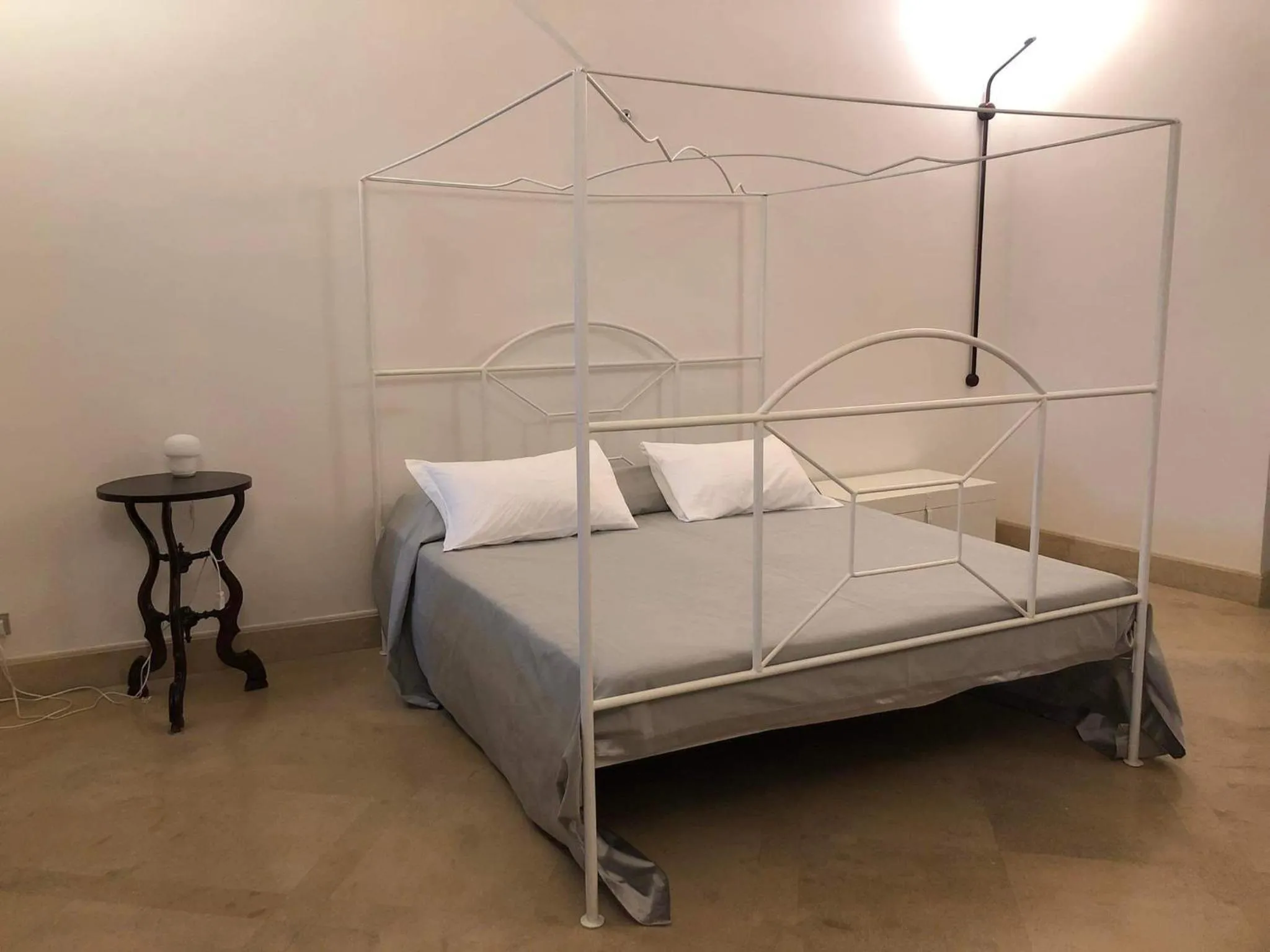 Bed in Palazzo Bernardini B & B