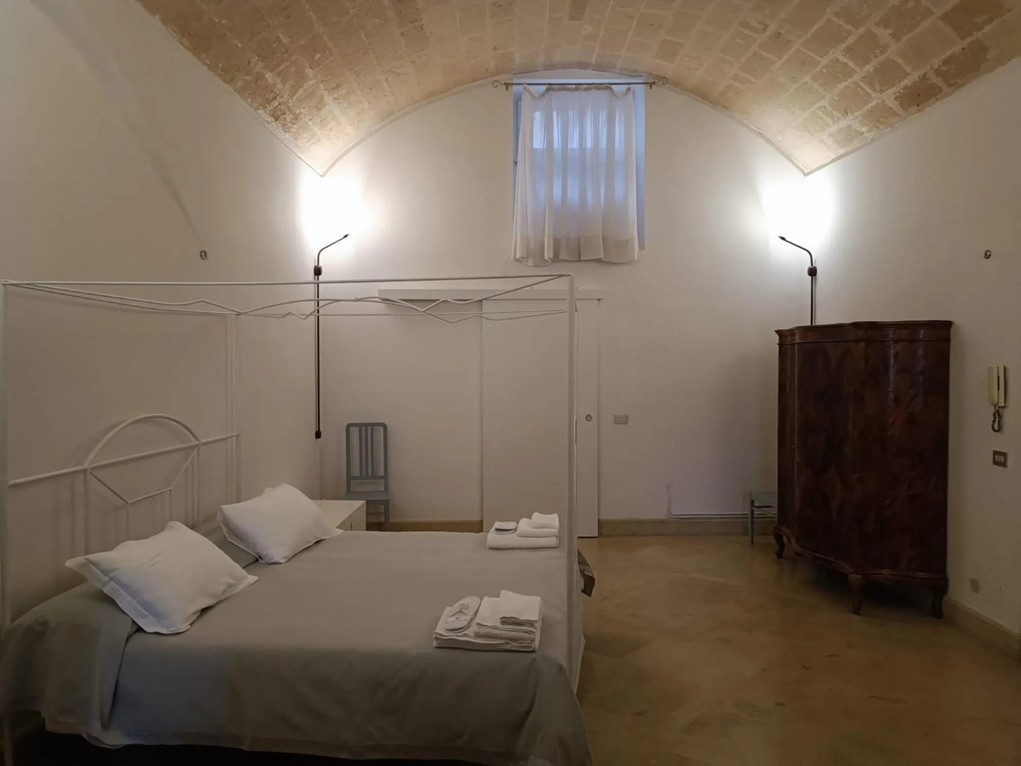 Bed in Palazzo Bernardini B & B