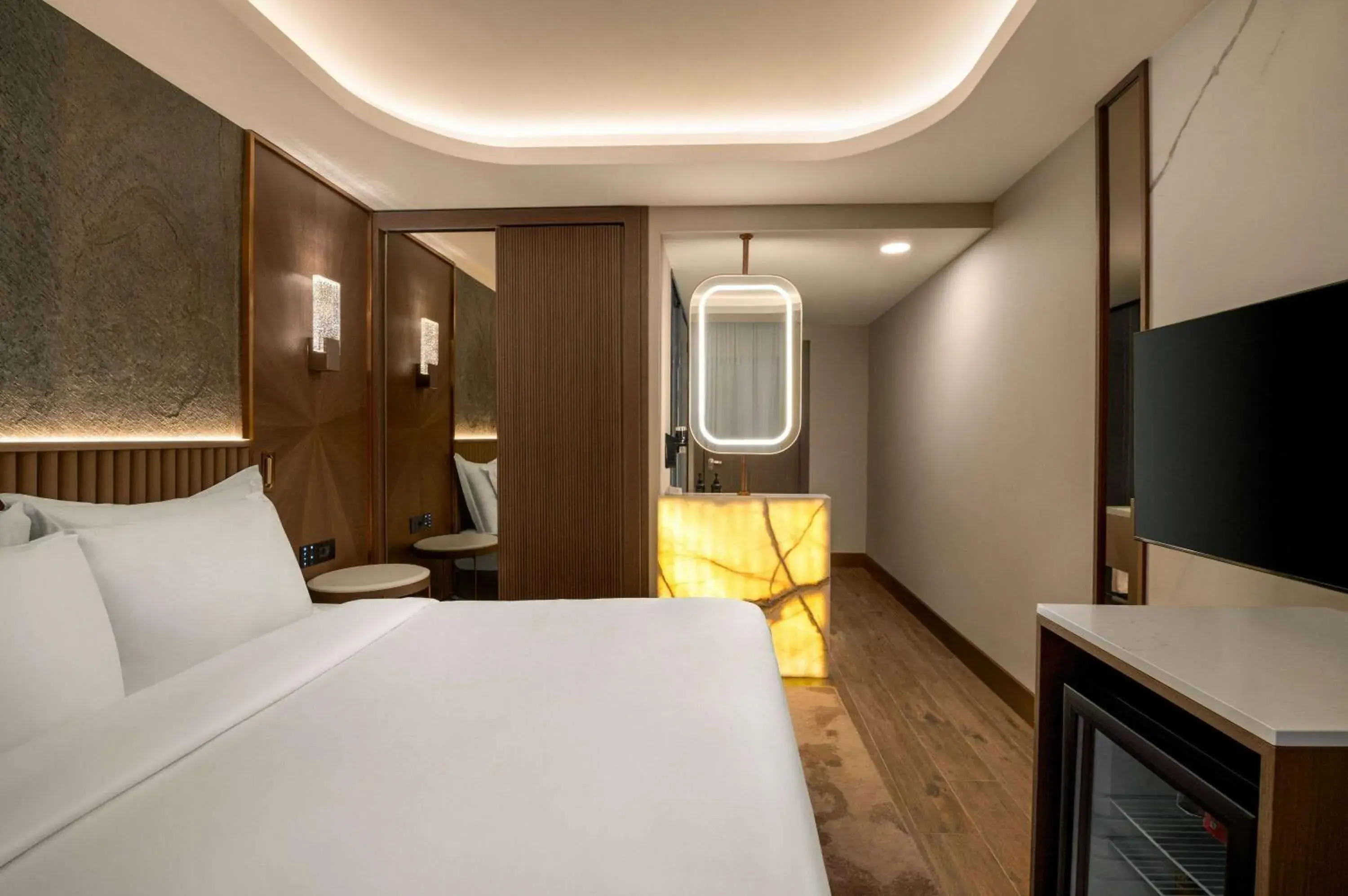 Photo of the whole room, Bed in Boreas Hotel, Trademark Collection by Wyndham Photo of the whole room, Bed in Boreas Hotel, Trademark Collection by Wyndham