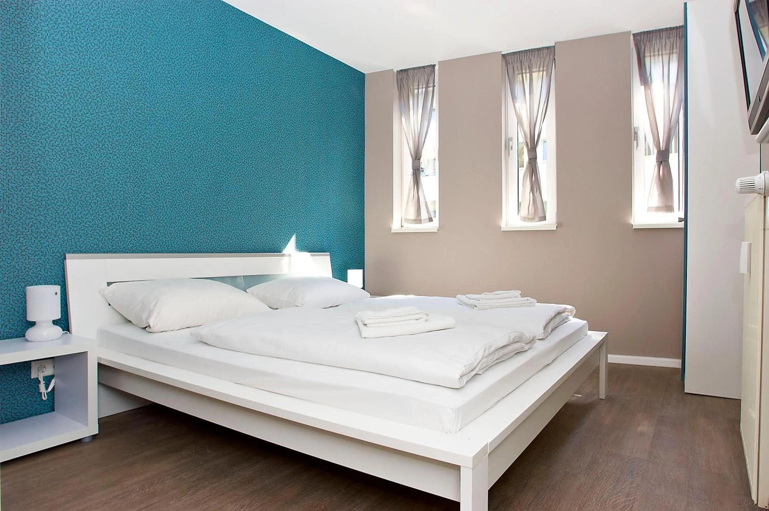 Bedroom, Bed in Apartmenthouse Berlin - Am Görlitzer Park