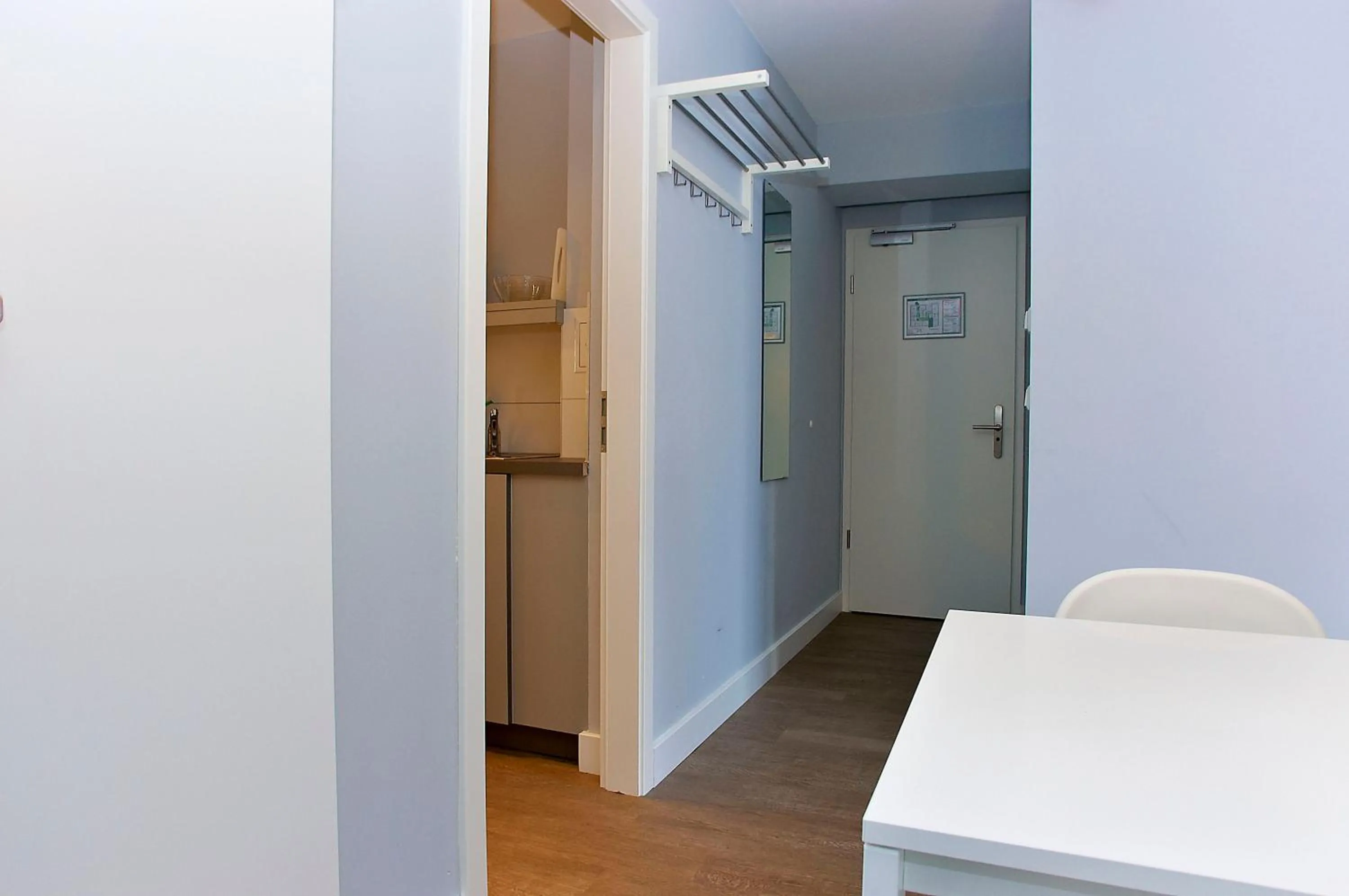 Photo of the whole room in Apartmenthouse Berlin - Am Görlitzer Park