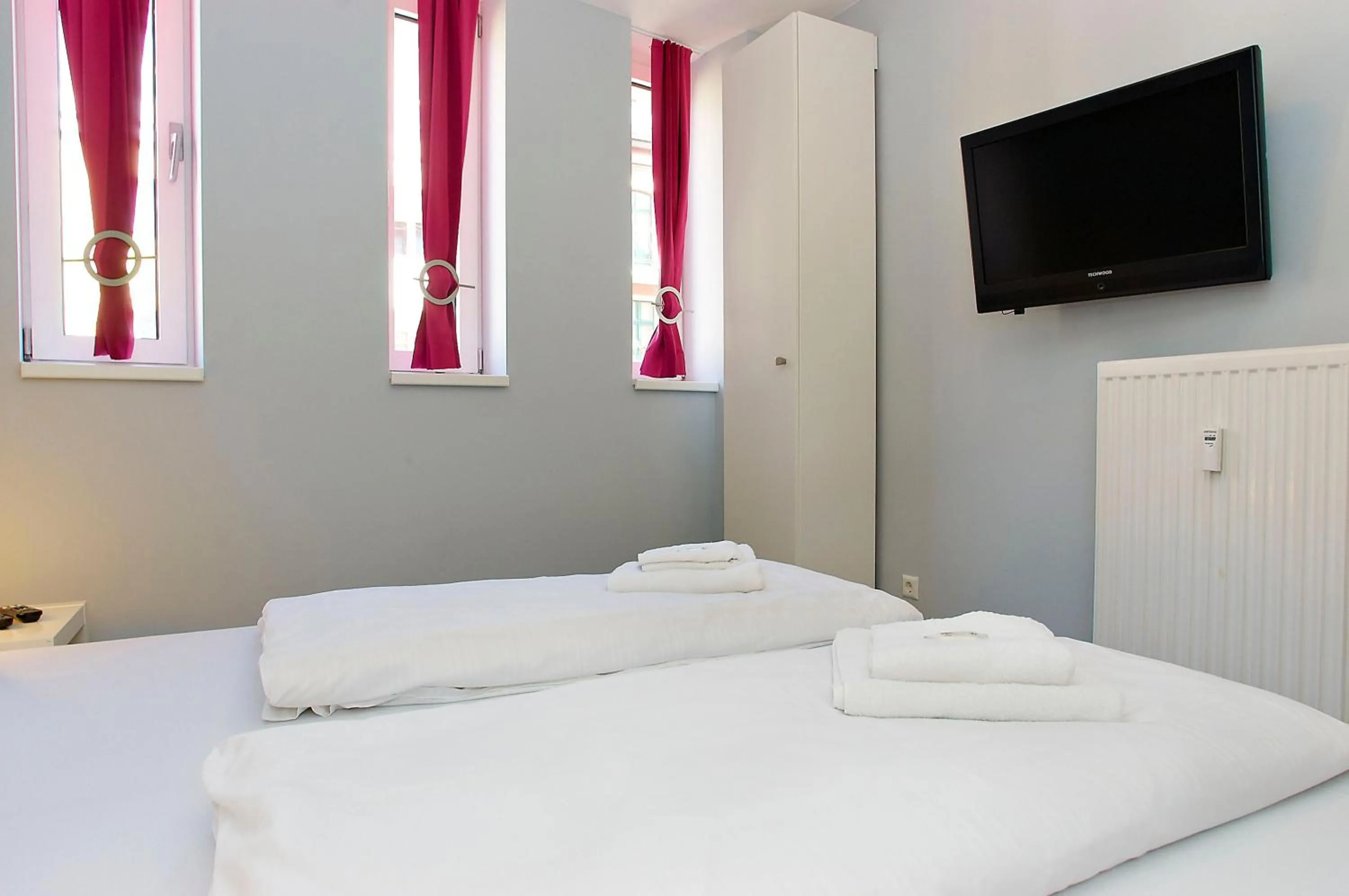 Bedroom, Bed in Apartmenthouse Berlin - Am Görlitzer Park