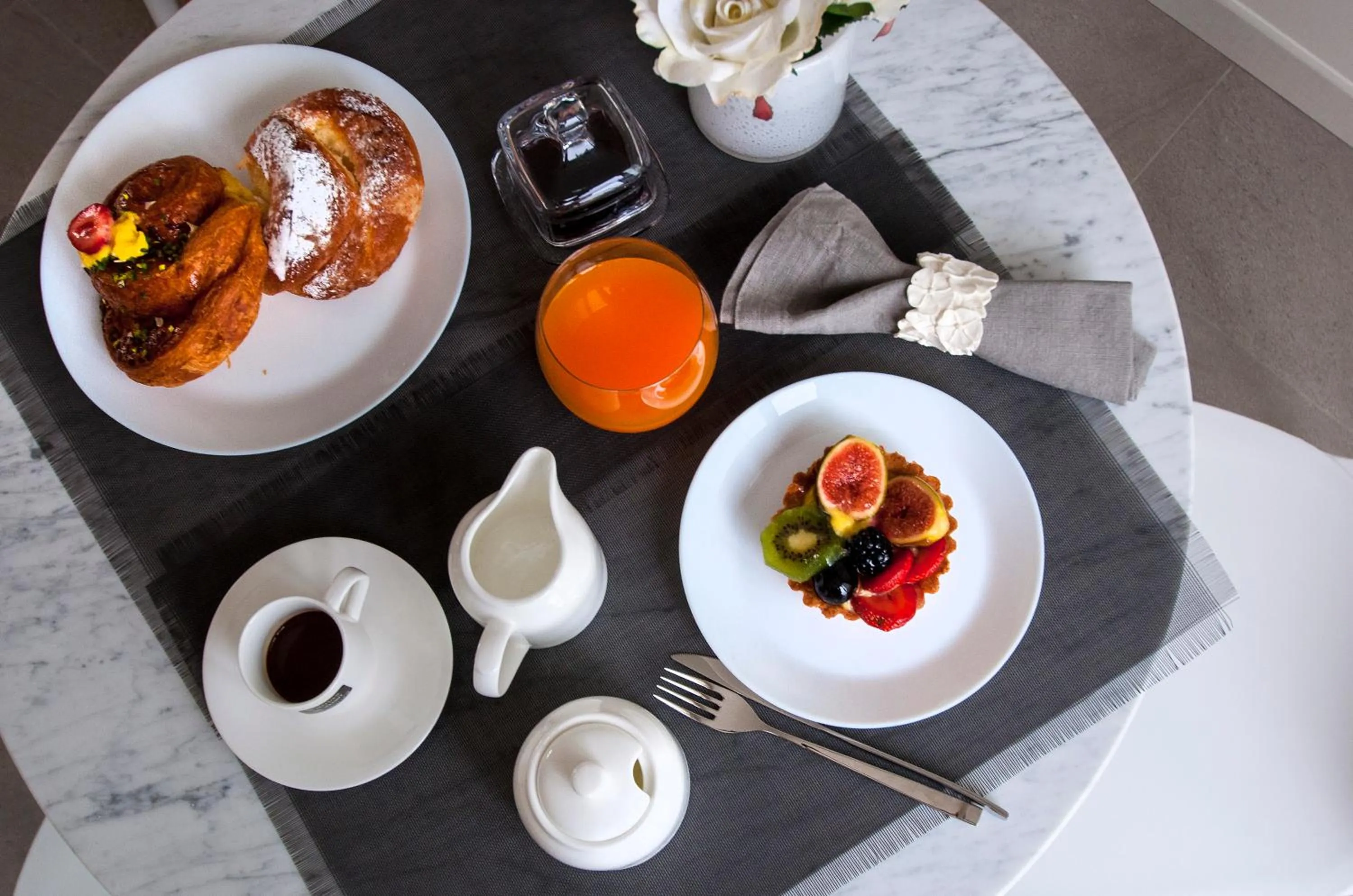 Breakfast in Garda Room