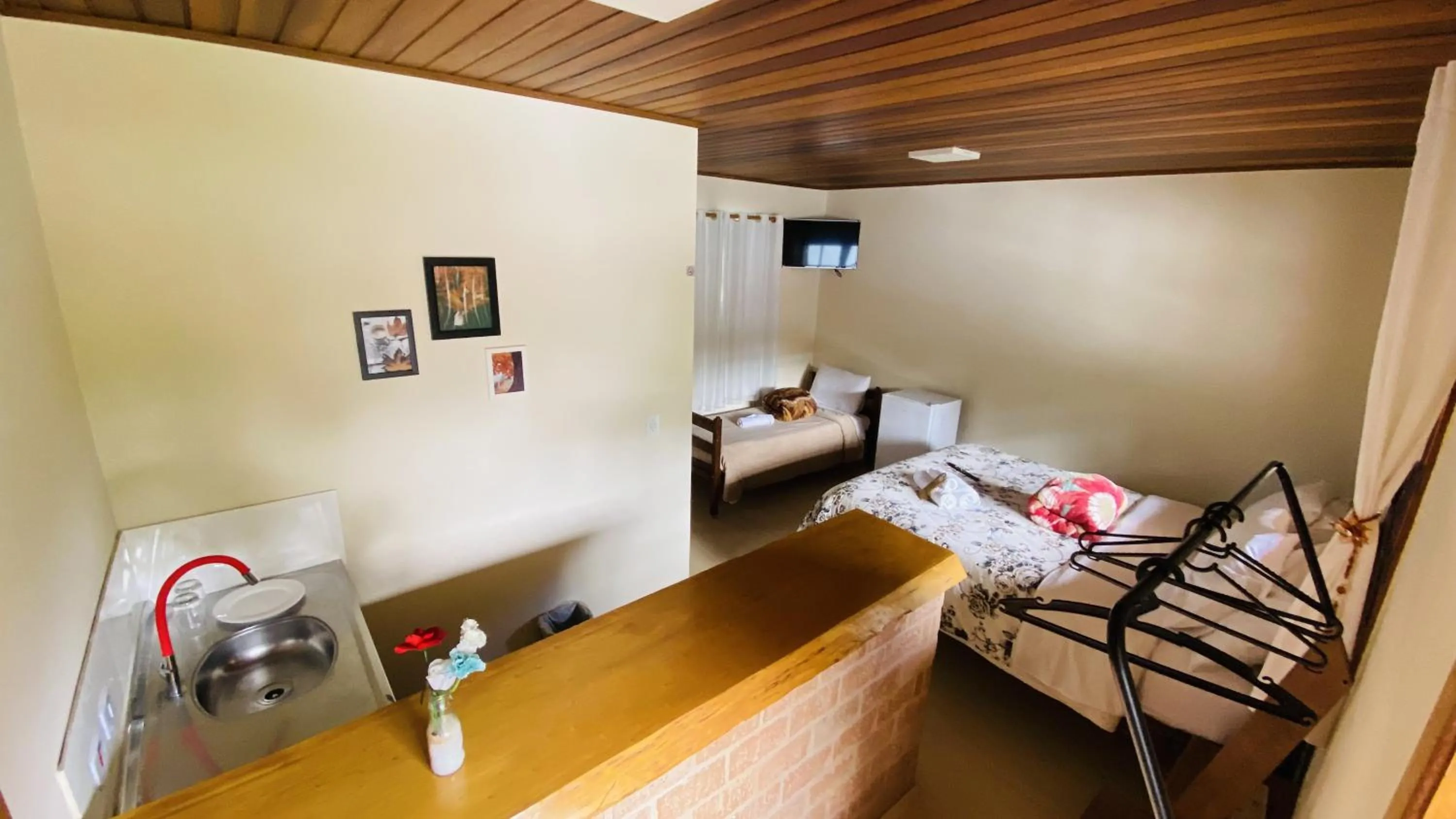 Bed in Vila Velasco