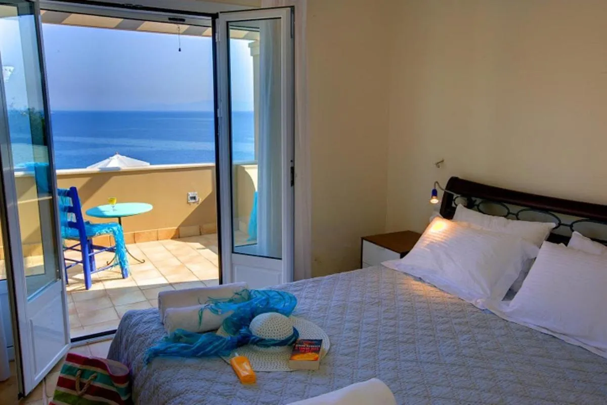 Bed in Monambeles Villas