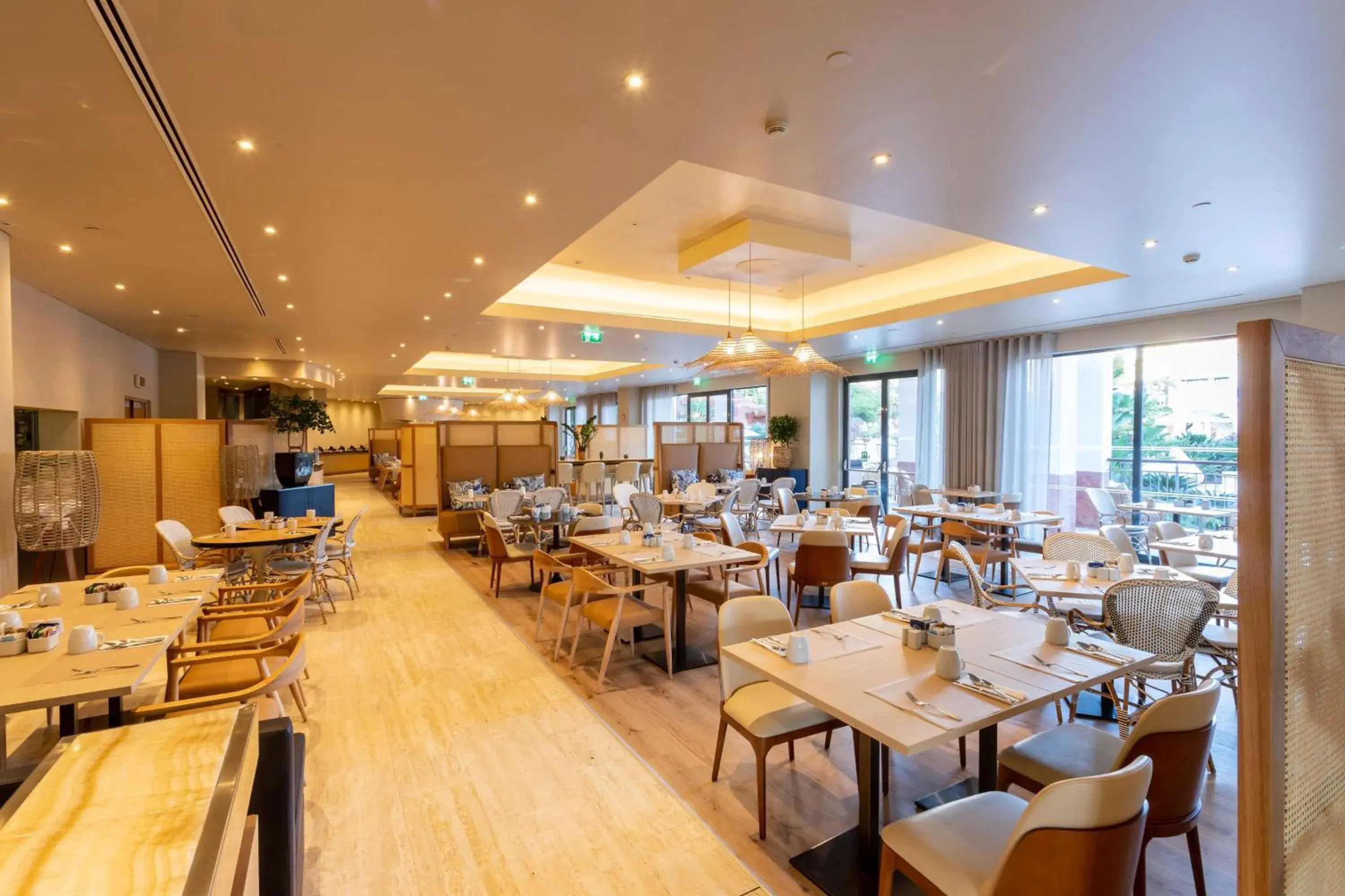 Restaurant/places to eat in Hilton Vilamoura Restaurant/places to eat in Hilton Vilamoura