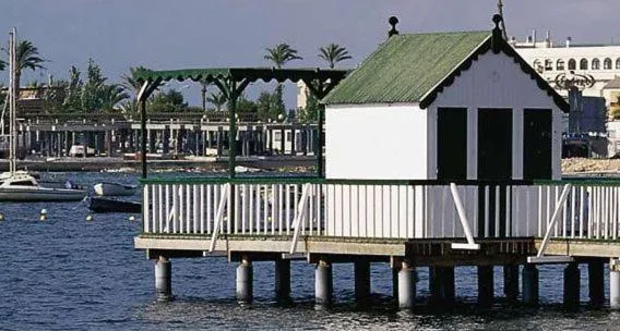 Area and facilities in Hotel Alaska