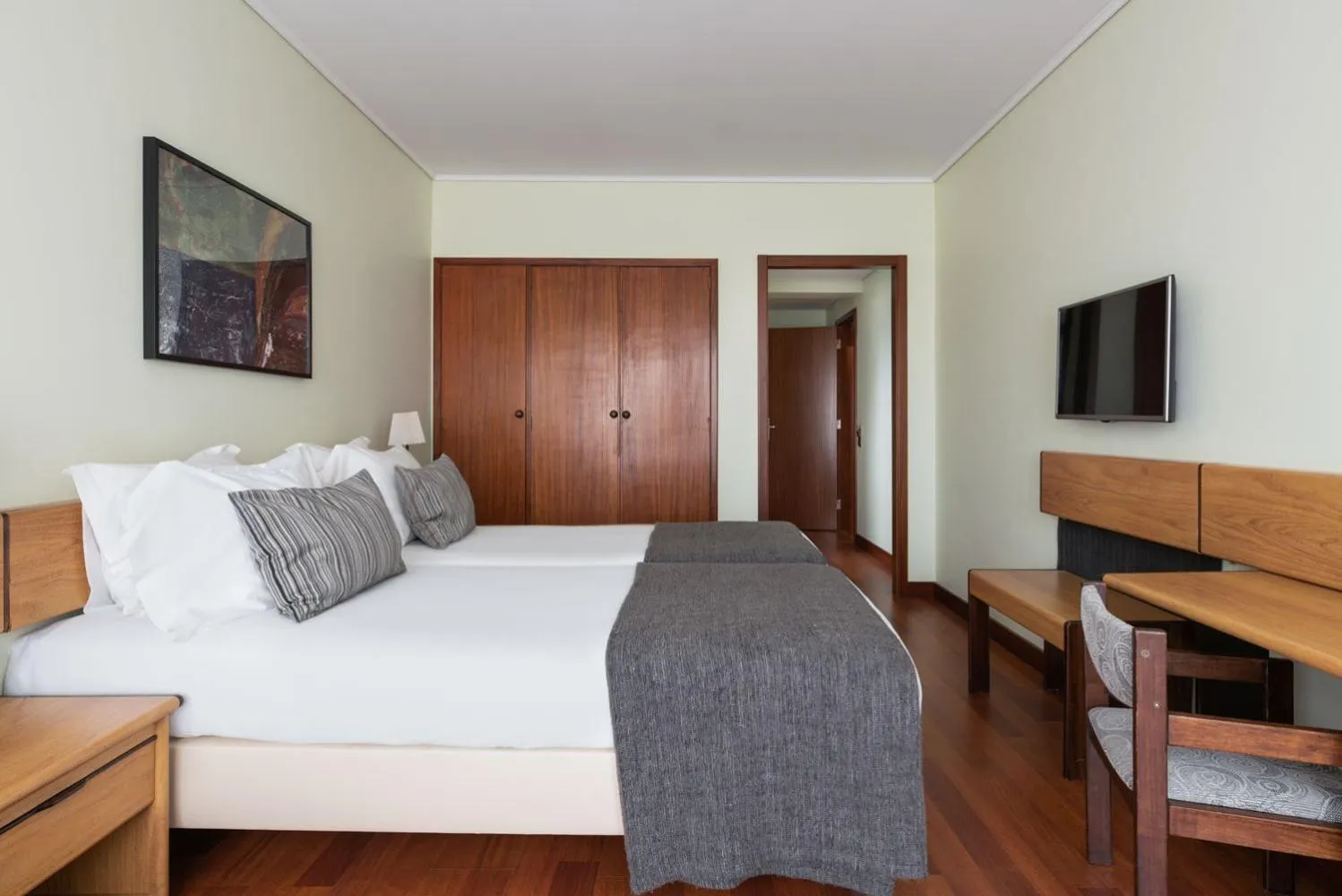 Photo of the whole room, Bed in Exe Praia Golfe