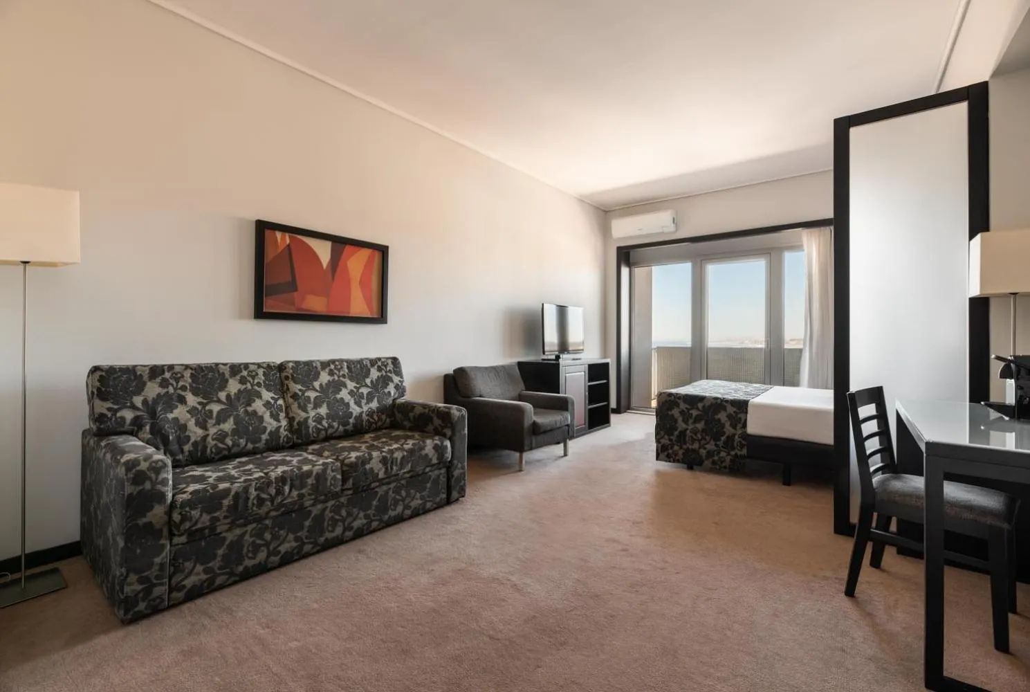 Photo of the whole room in Exe Praia Golfe