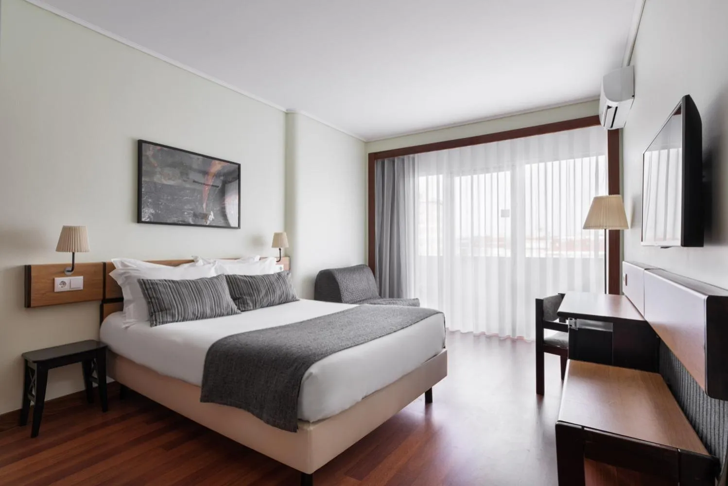 Photo of the whole room, Bed in Exe Praia Golfe