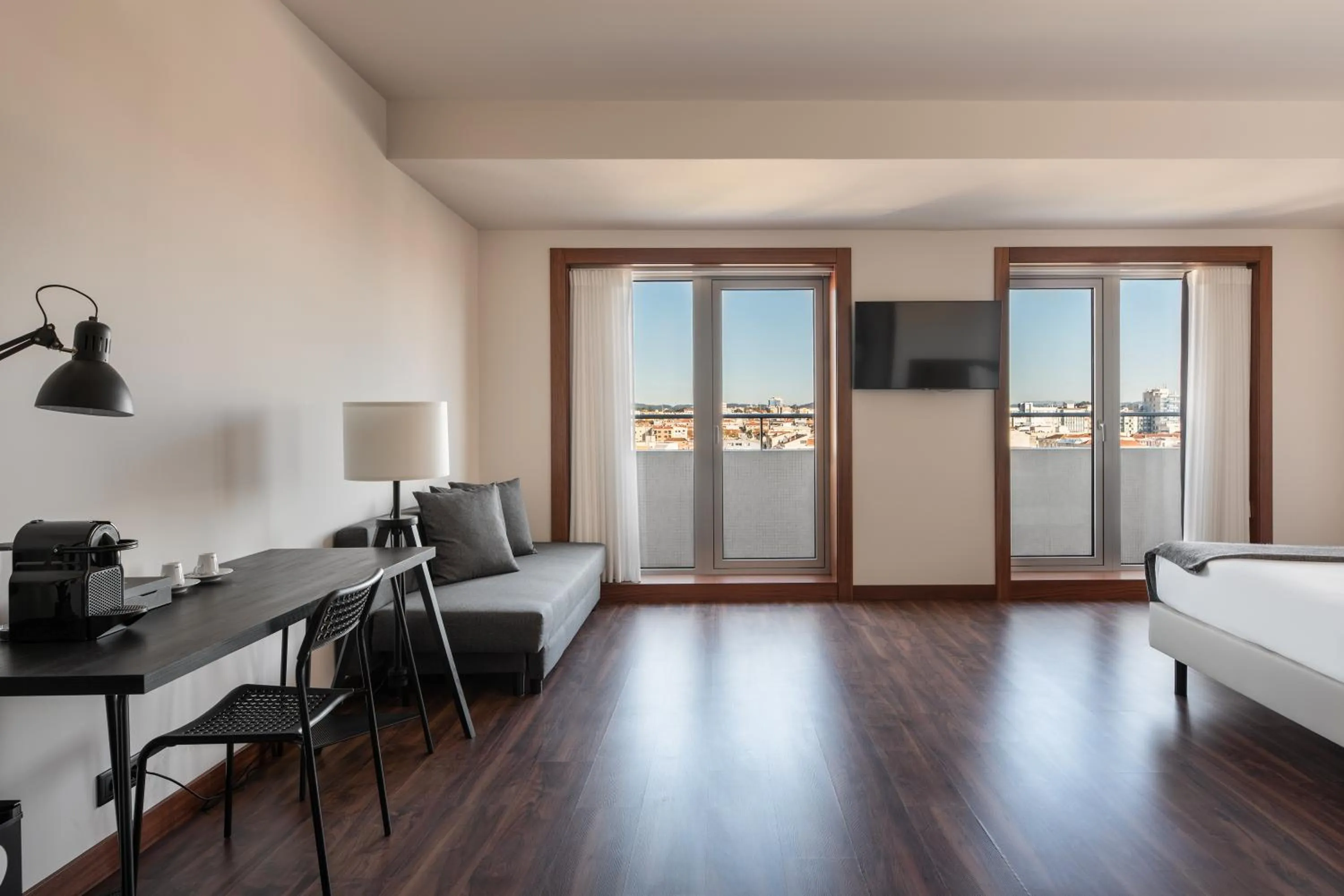Premium Suite with City View in Exe Praia Golfe