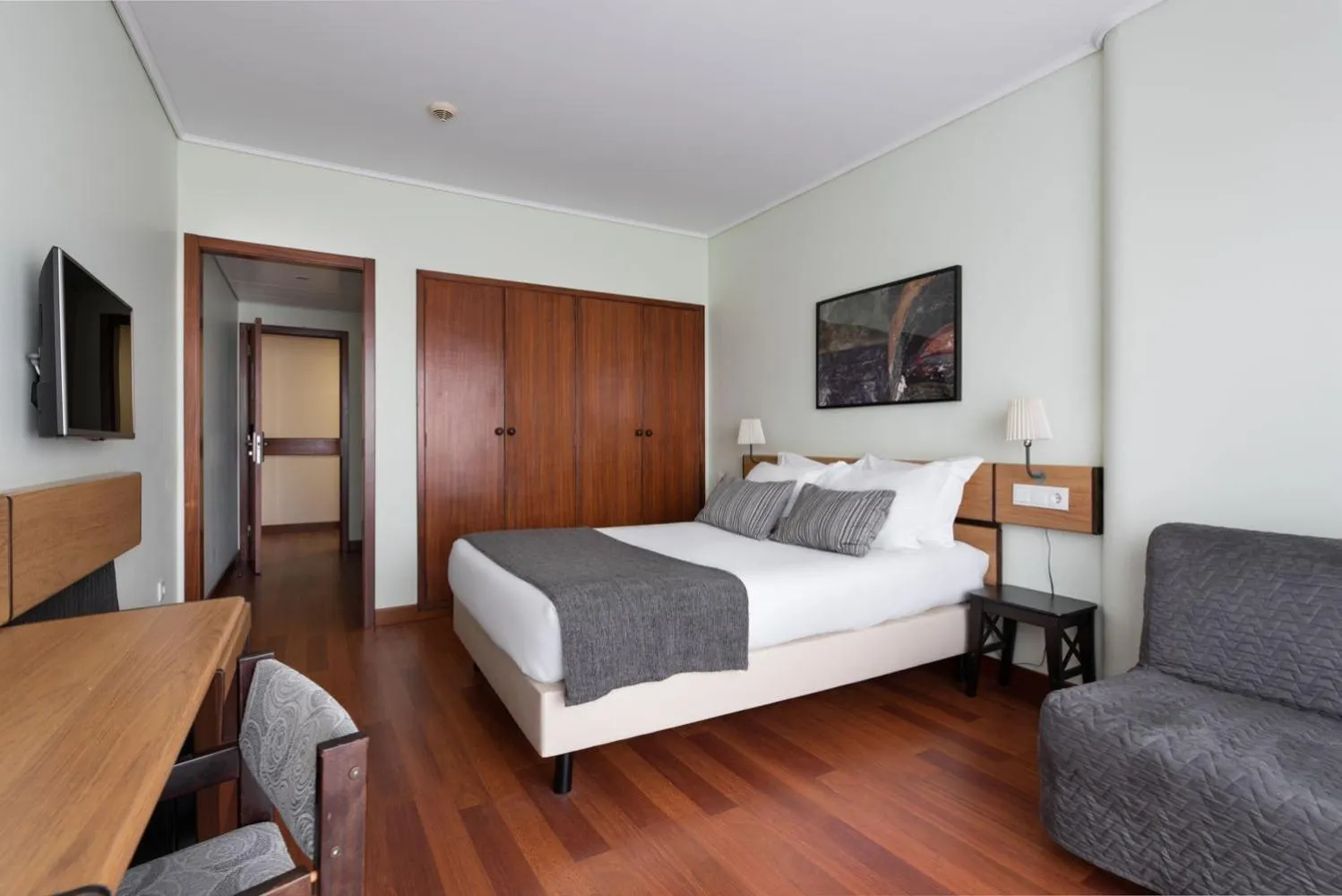 Photo of the whole room, Bed in Exe Praia Golfe