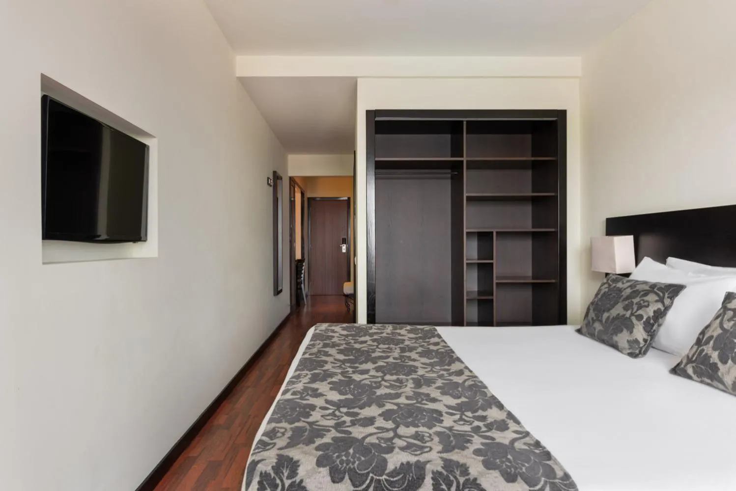 Photo of the whole room, Bed in Exe Praia Golfe