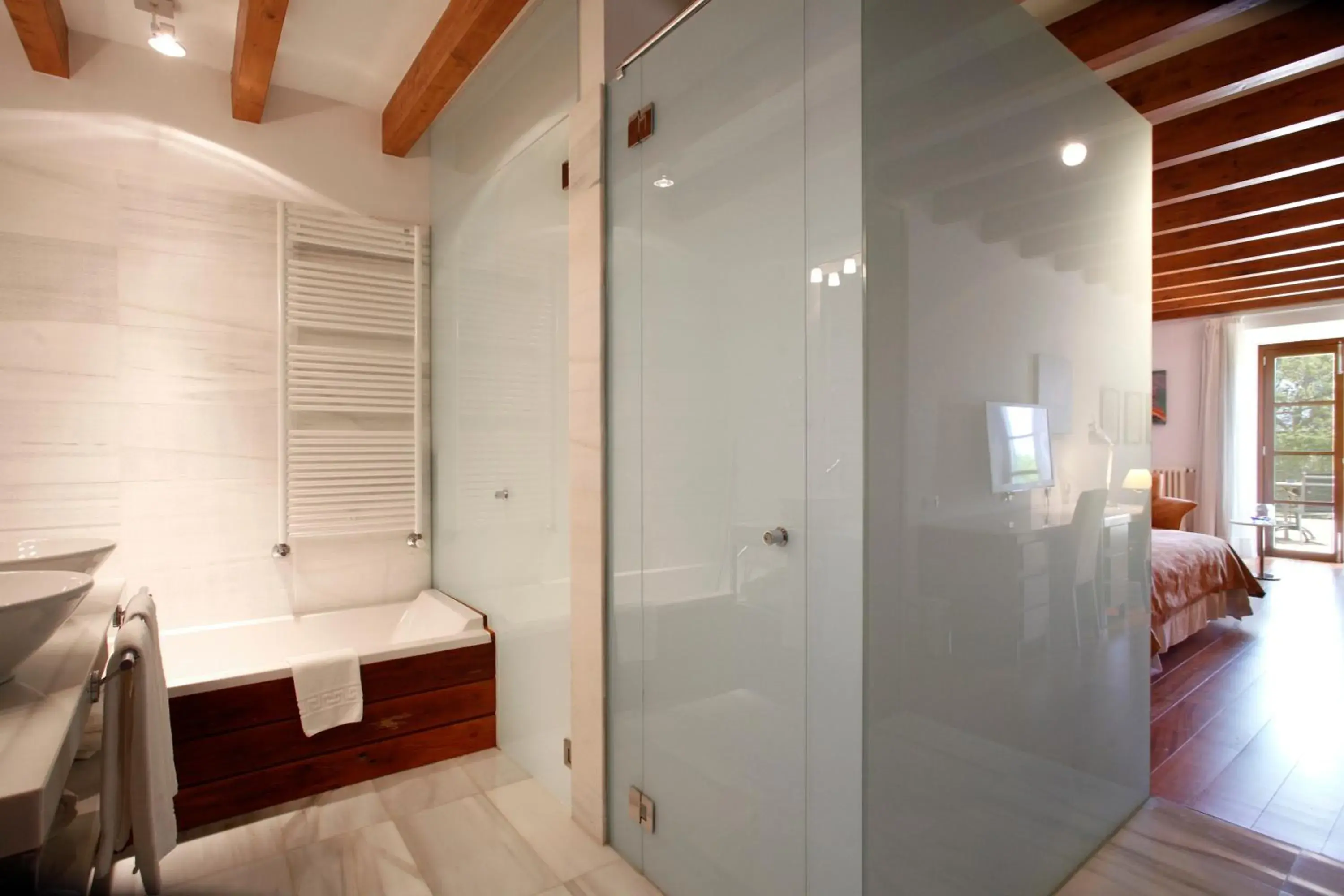 Bathroom, Bed in Sa Cabana Hotel & Spa - Adults Only Bathroom, Bed in Sa Cabana Hotel & Spa - Adults Only