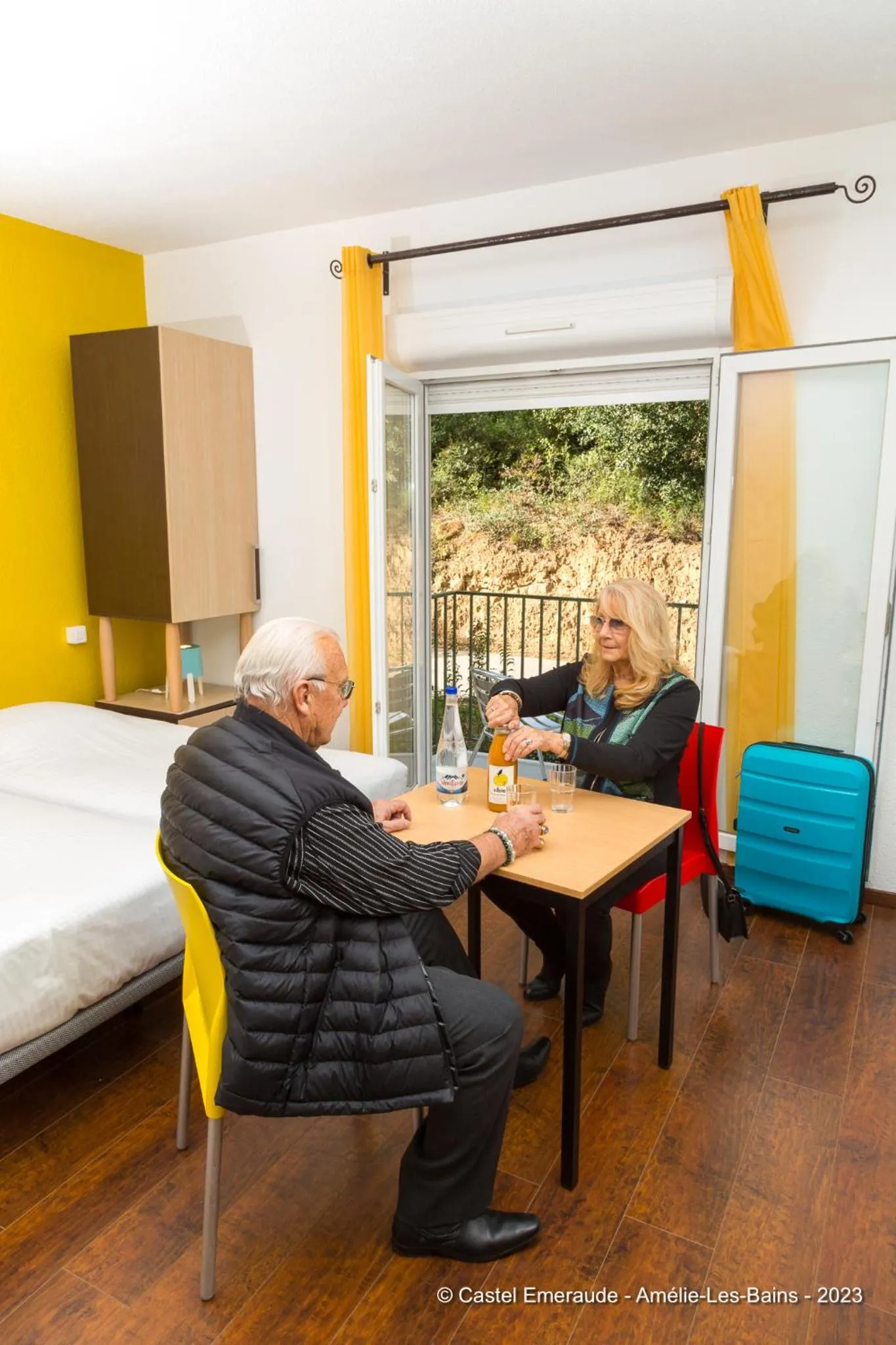 Dining area in Appart'Hotel Castel Emeraude, Charme et Caractère