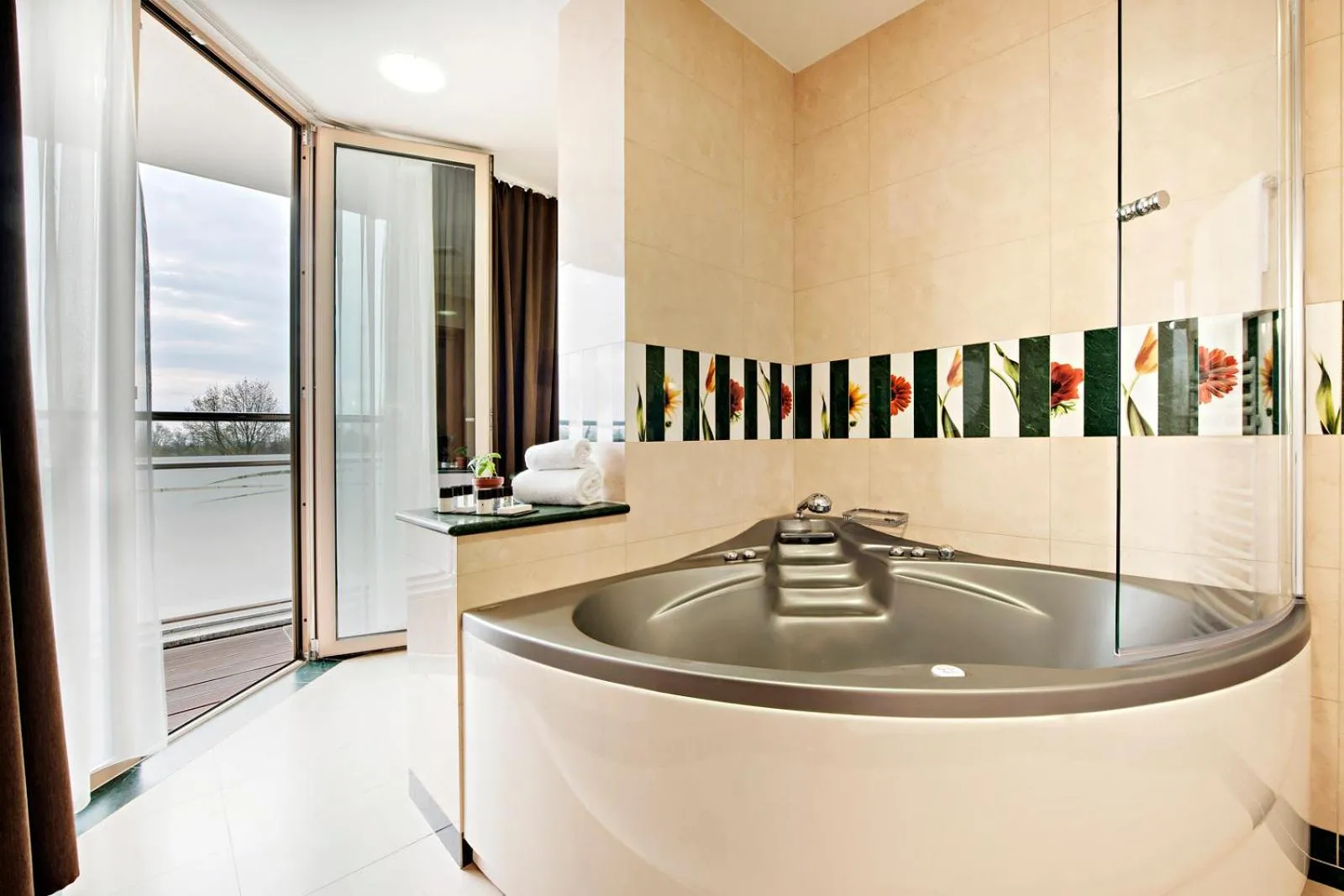 Bathroom in Hotel Livada Prestige - Terme 3000 - Sava Hotels & Resorts