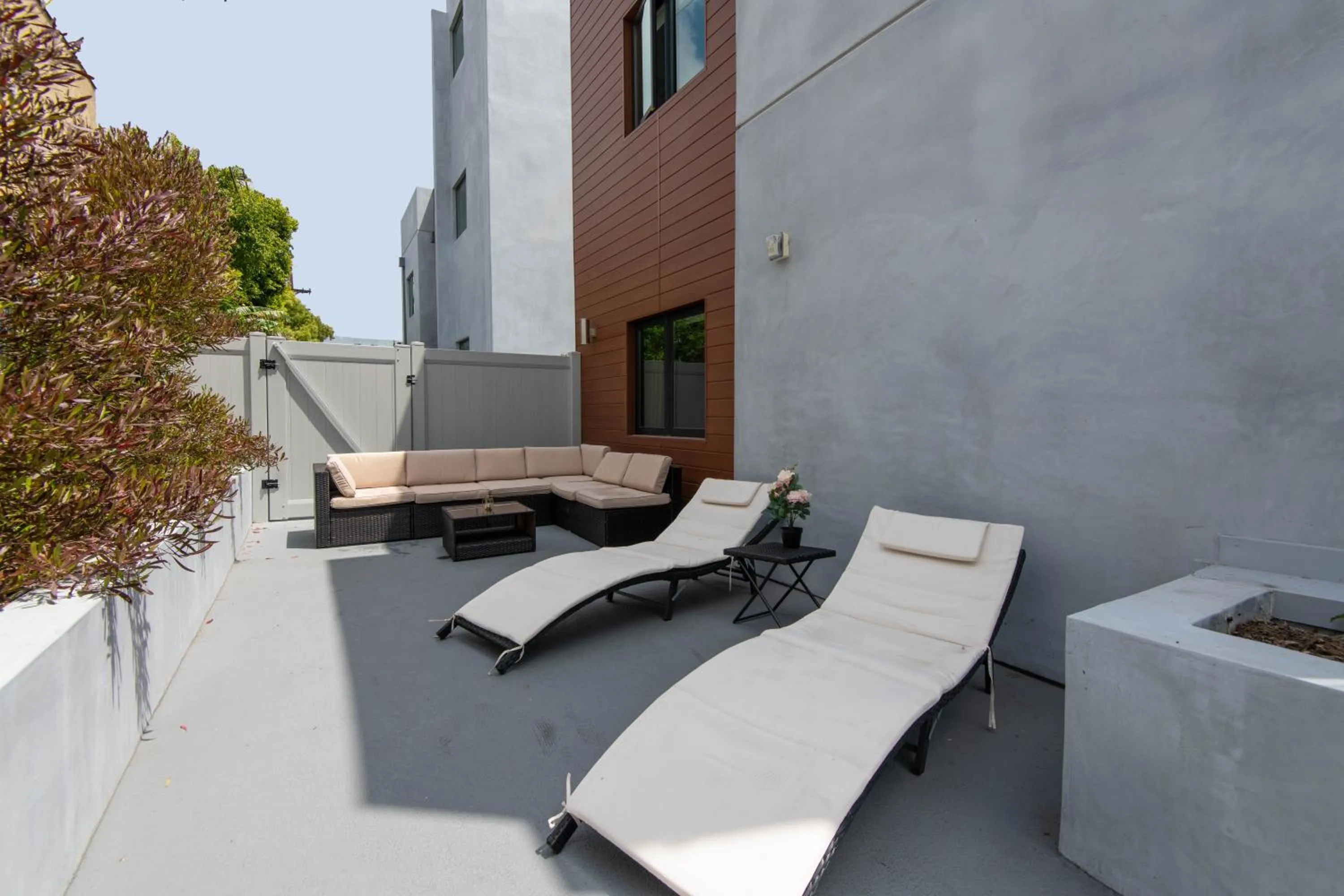 Regency Modern Apartments