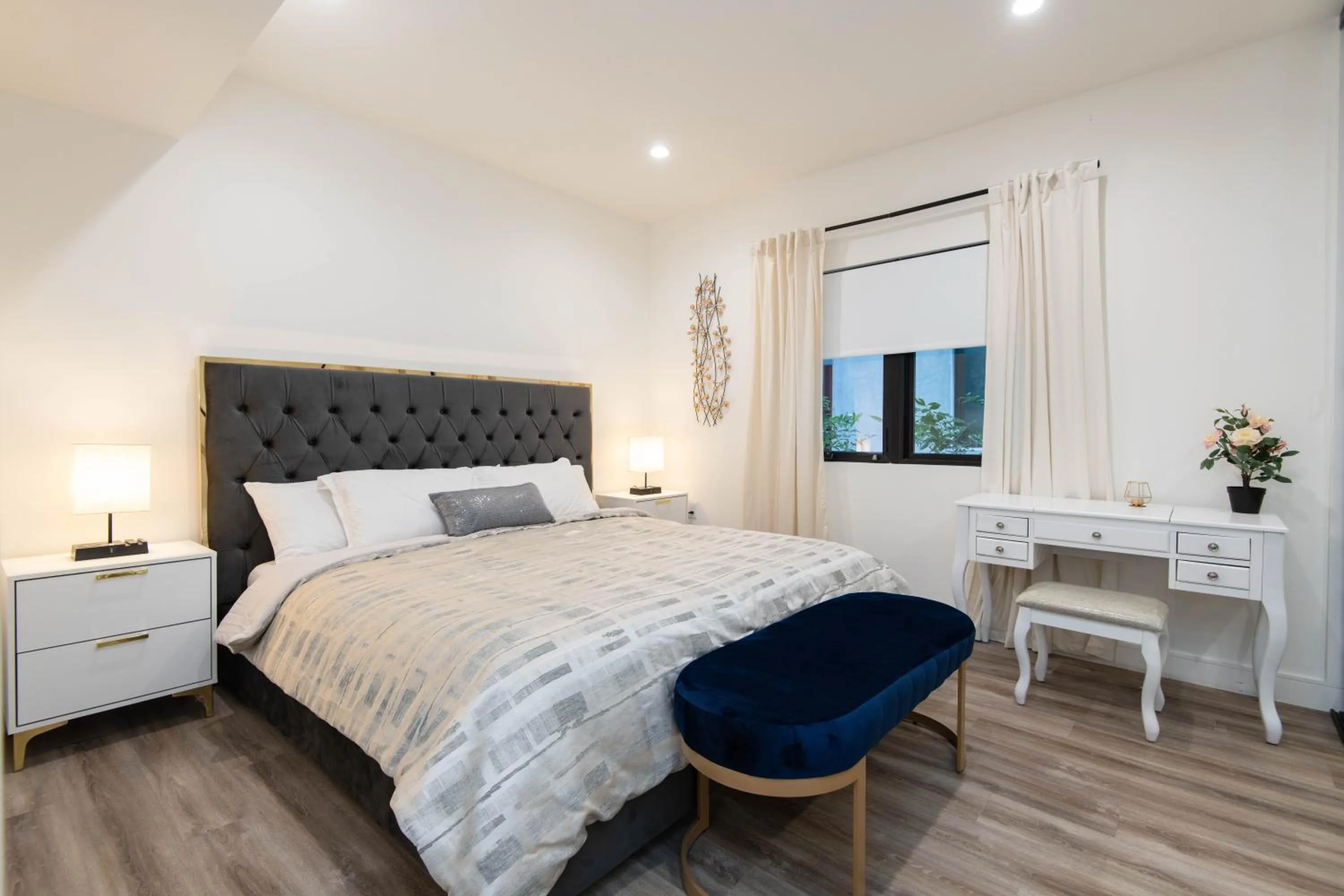 Bed in Regency Modern Apartments