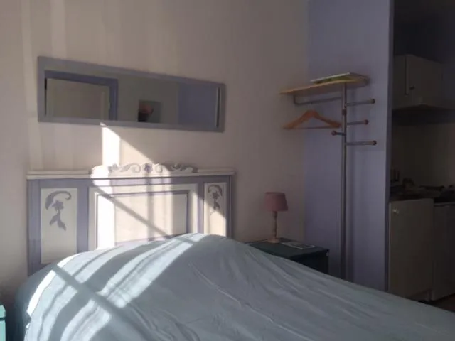 Bed in Chambre Saint-Sauveur