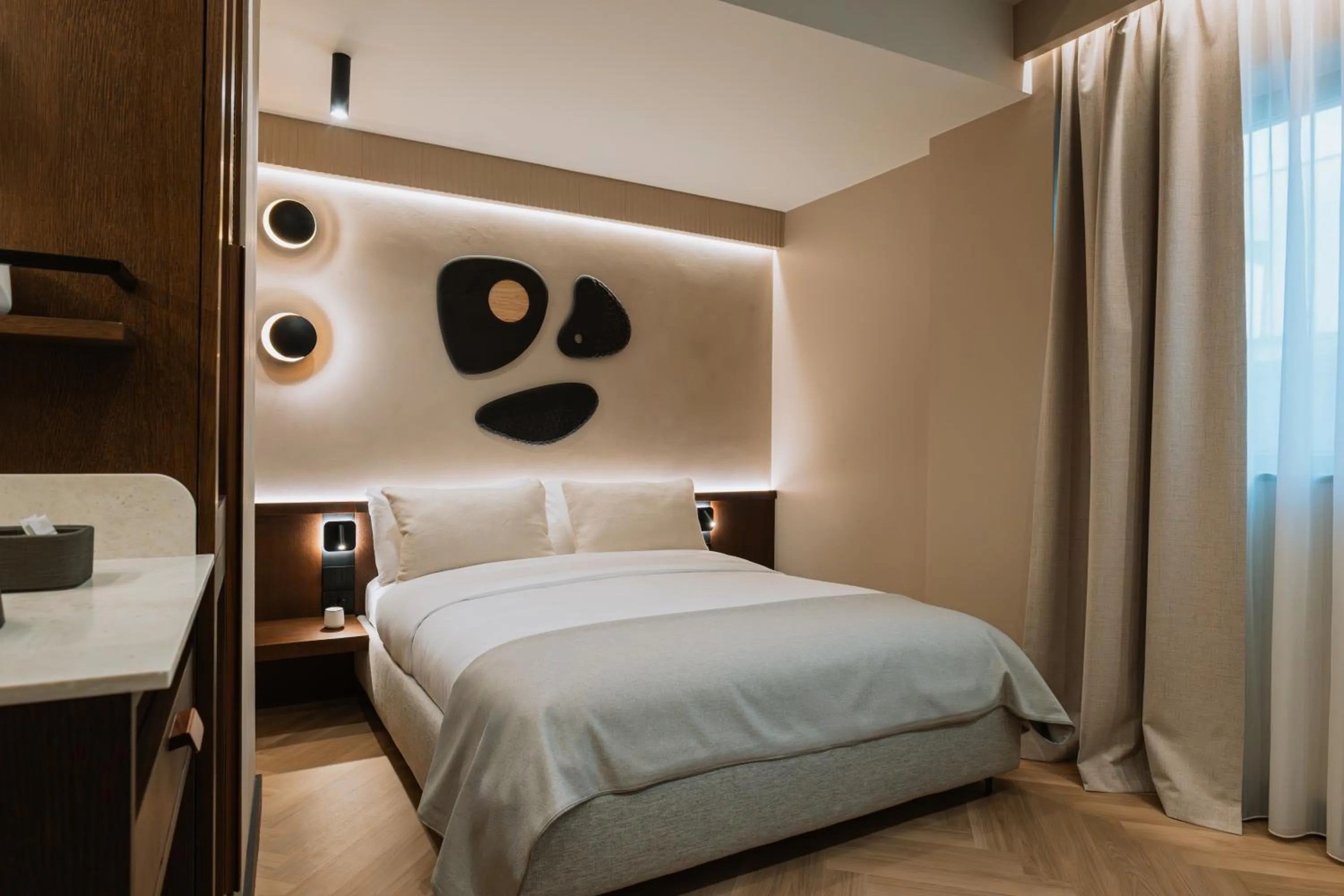 Bedroom, Bed in Hotel Trianon