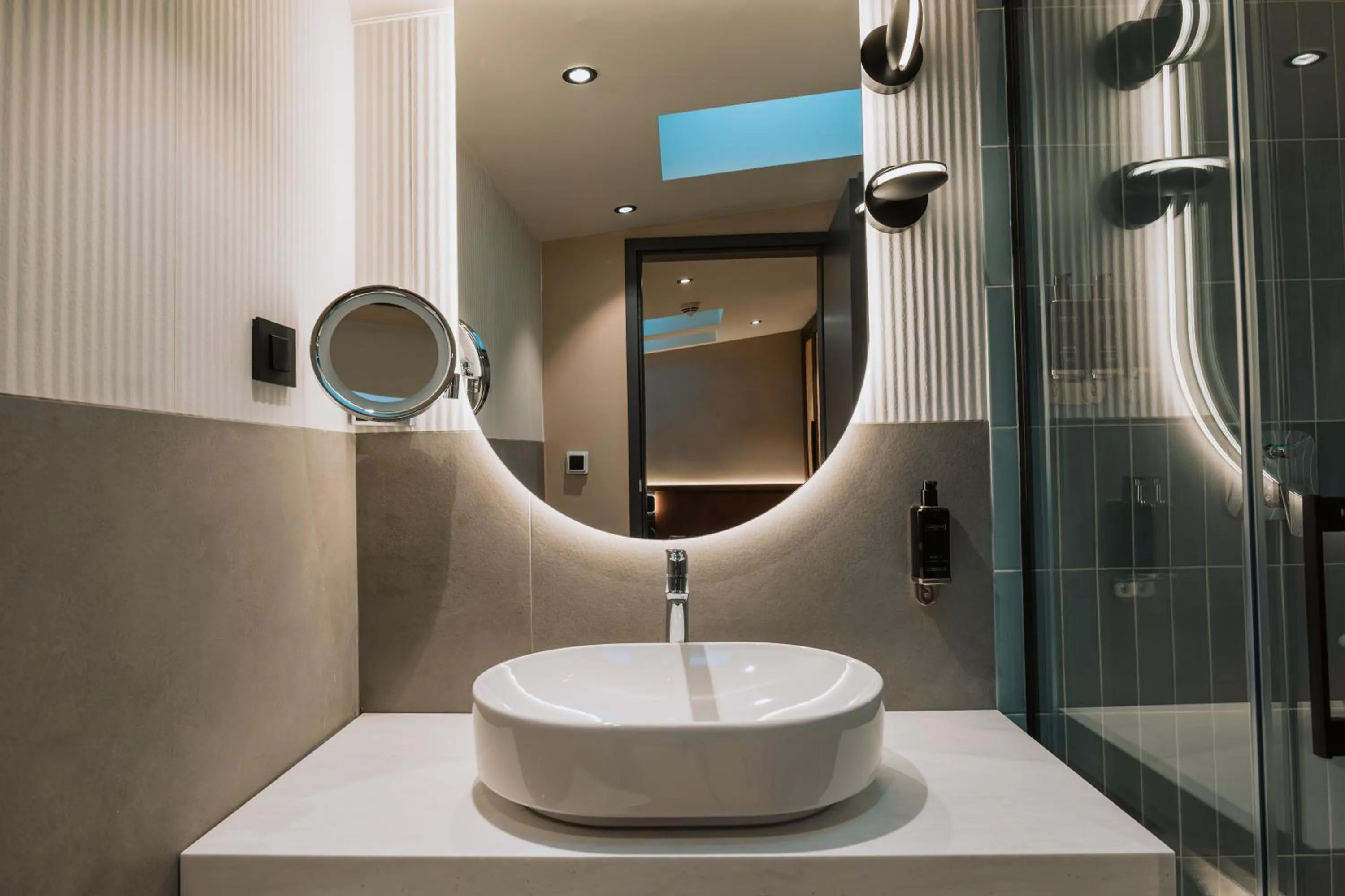 Bathroom in Hotel Trianon