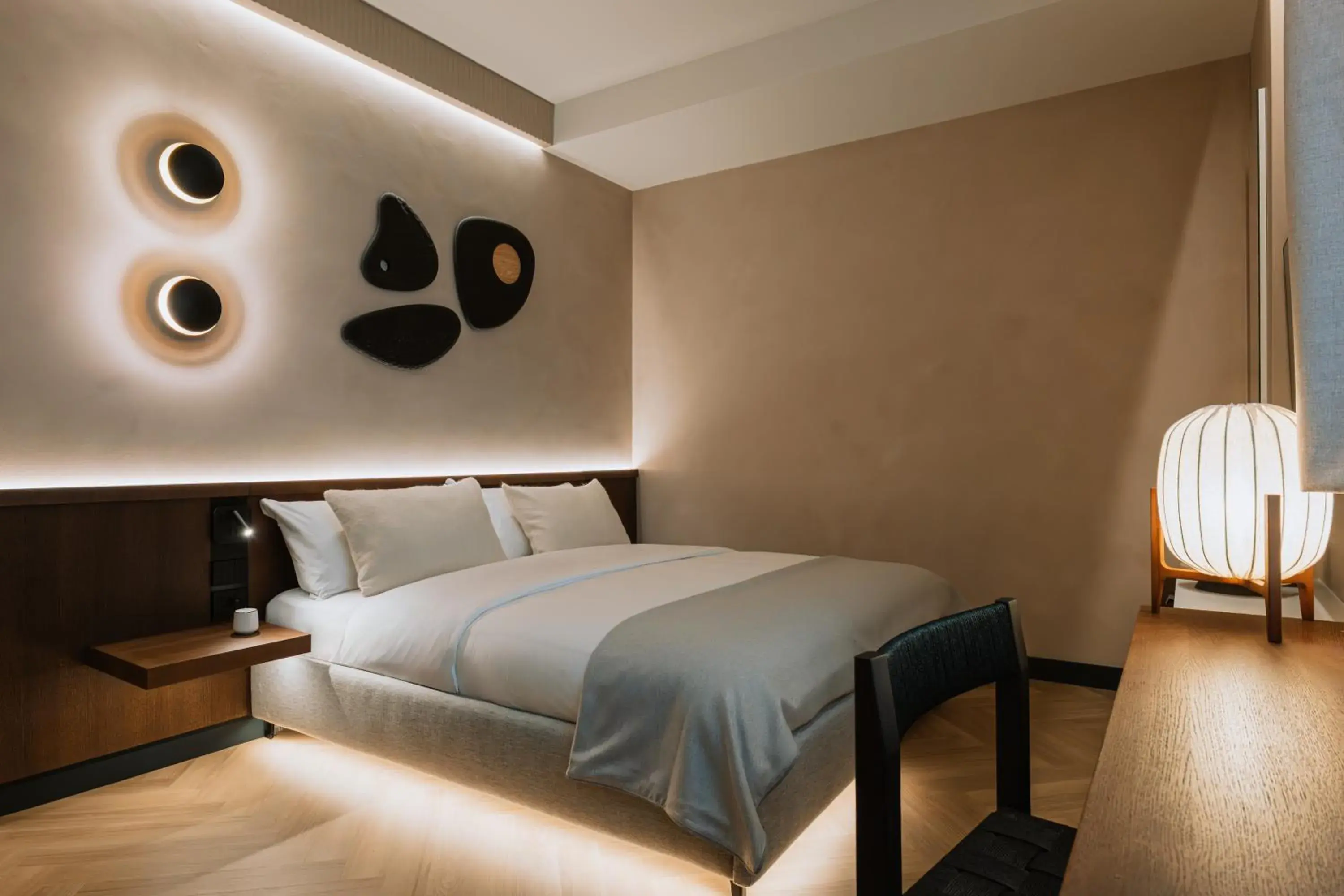 Bedroom, Bed in Hotel Trianon Bedroom, Bed in Hotel Trianon