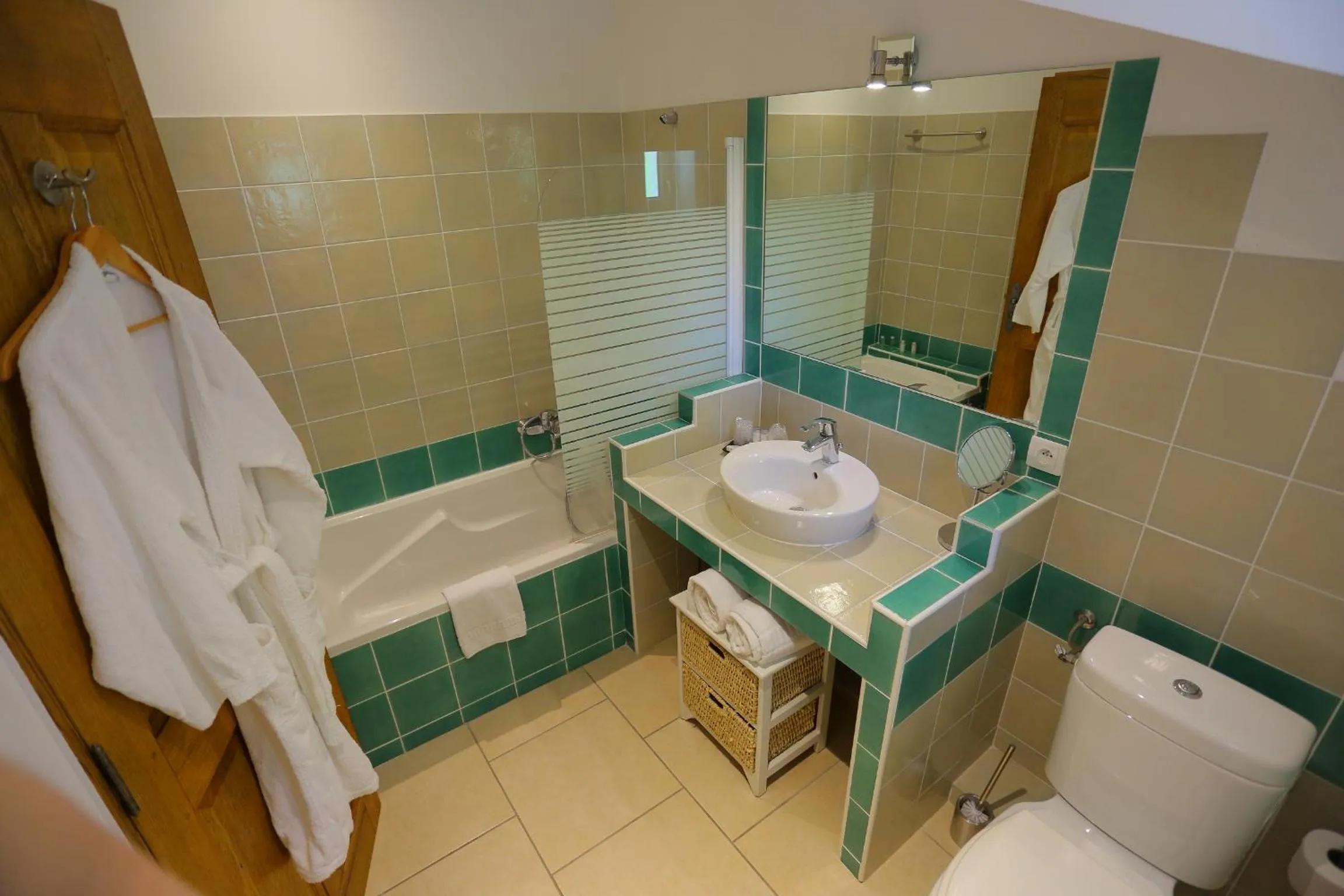 Maison CHENET - Les Chambres Entre Vigne et Garrigue - Teritoria