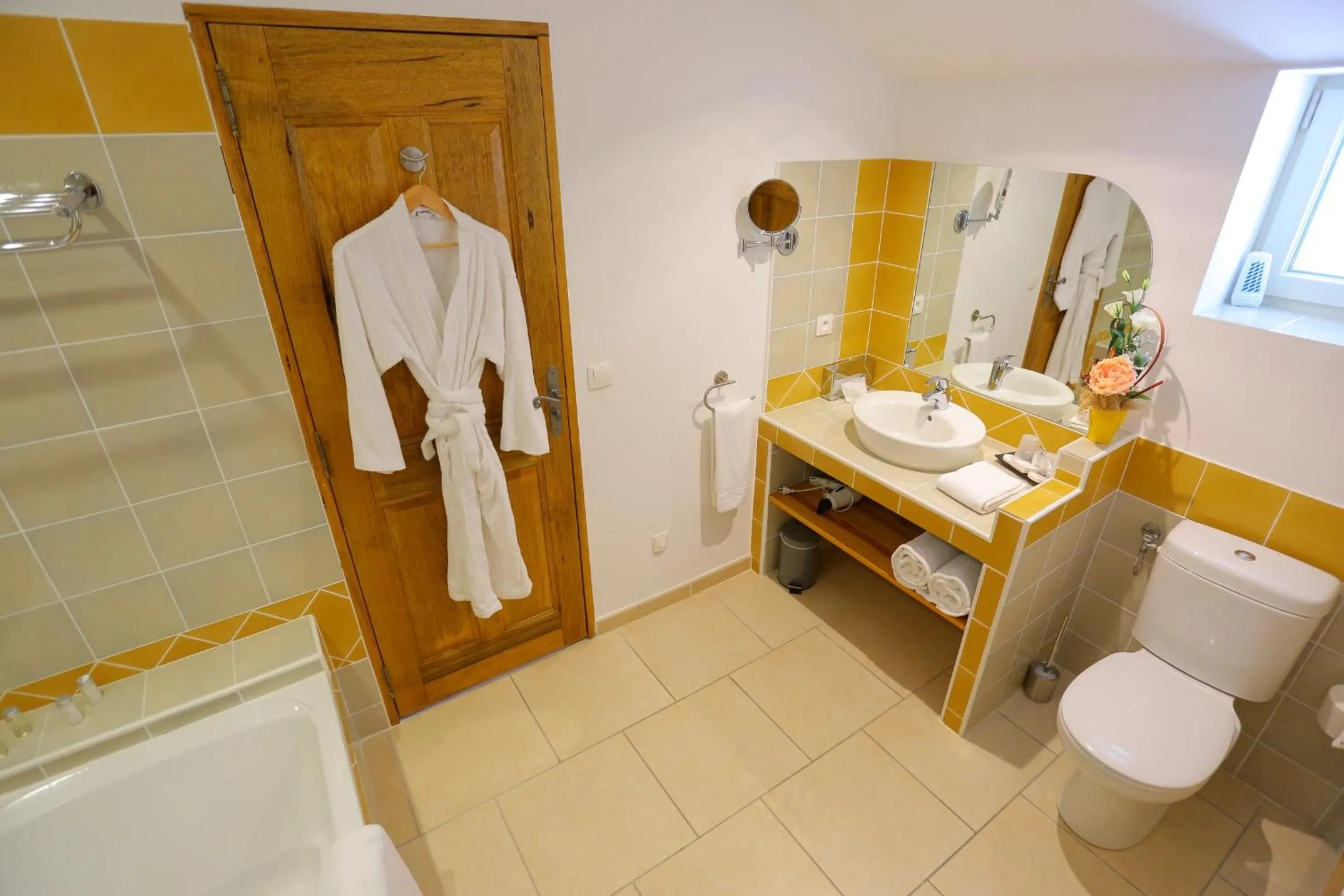 Maison CHENET - Les Chambres Entre Vigne et Garrigue - Teritoria