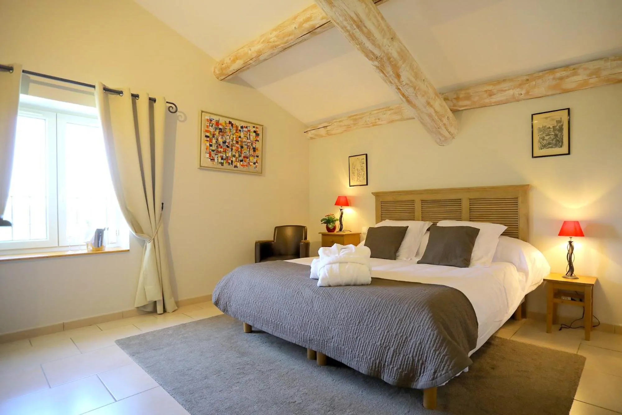 Bed in Maison CHENET - Les Chambres Entre Vigne et Garrigue - Teritoria