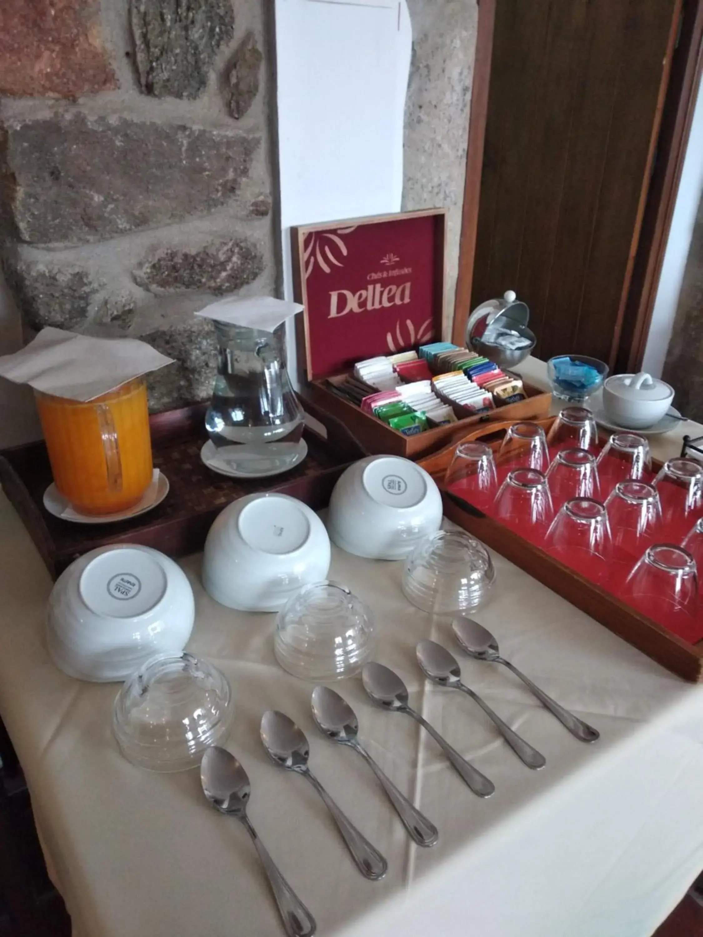 Restaurant/places to eat in Convento da Provença Restaurant/places to eat in Convento da Provença