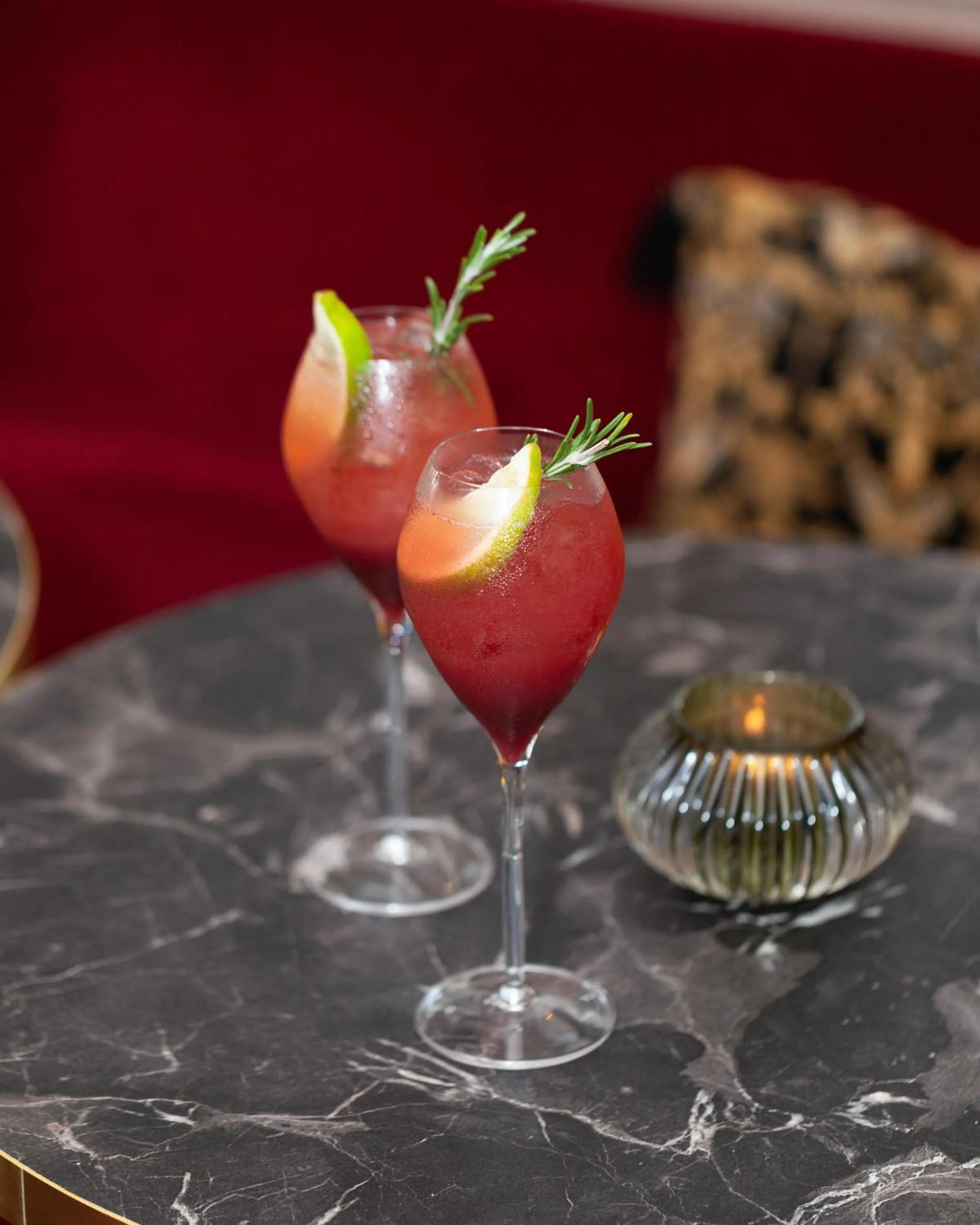 Lounge or bar in Le Boeuf Couronné - Hôtel & Restaurant Chartres- Logis Hotels