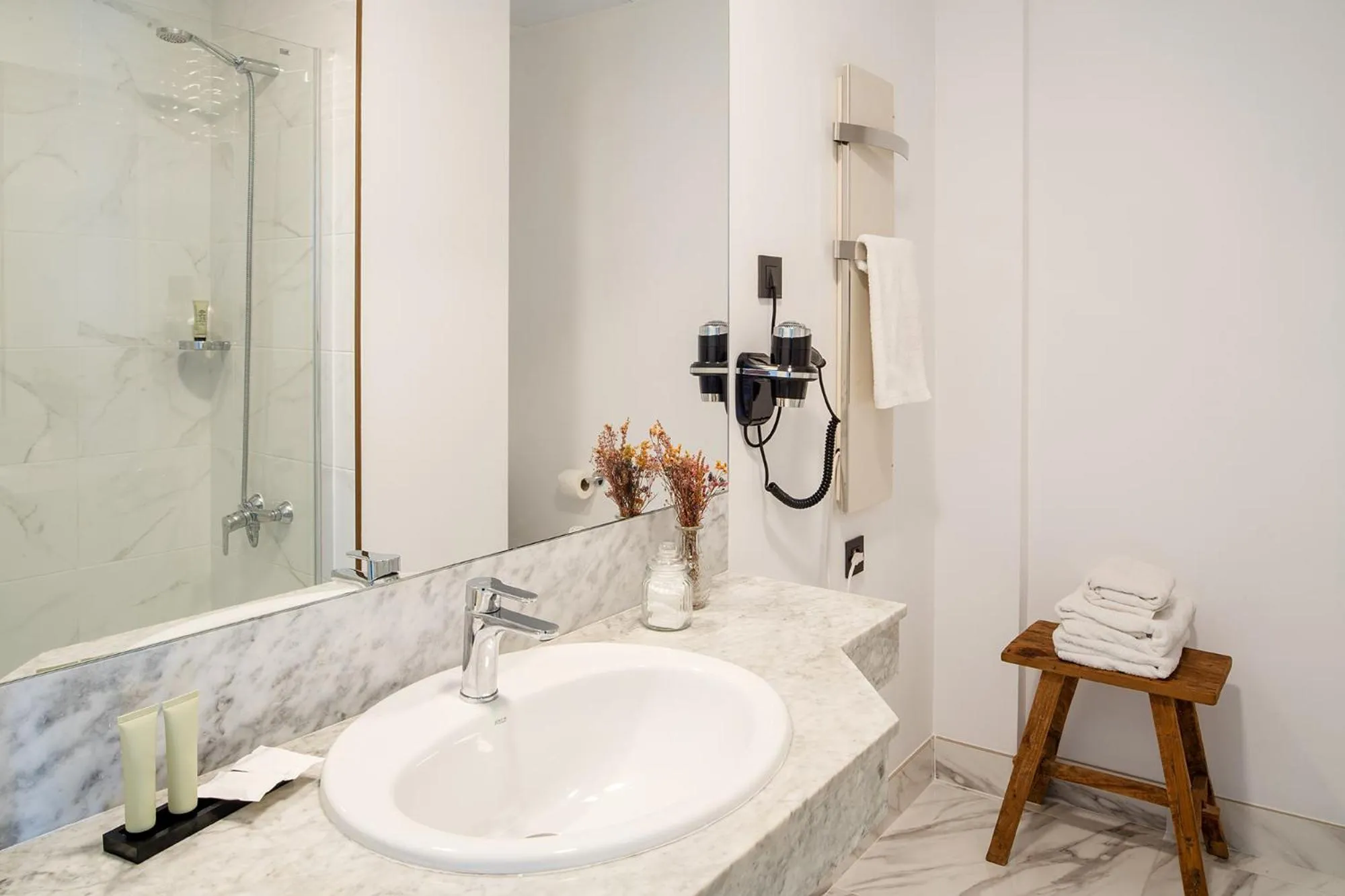 Bathroom in Apartamentos Islamar Arrecife