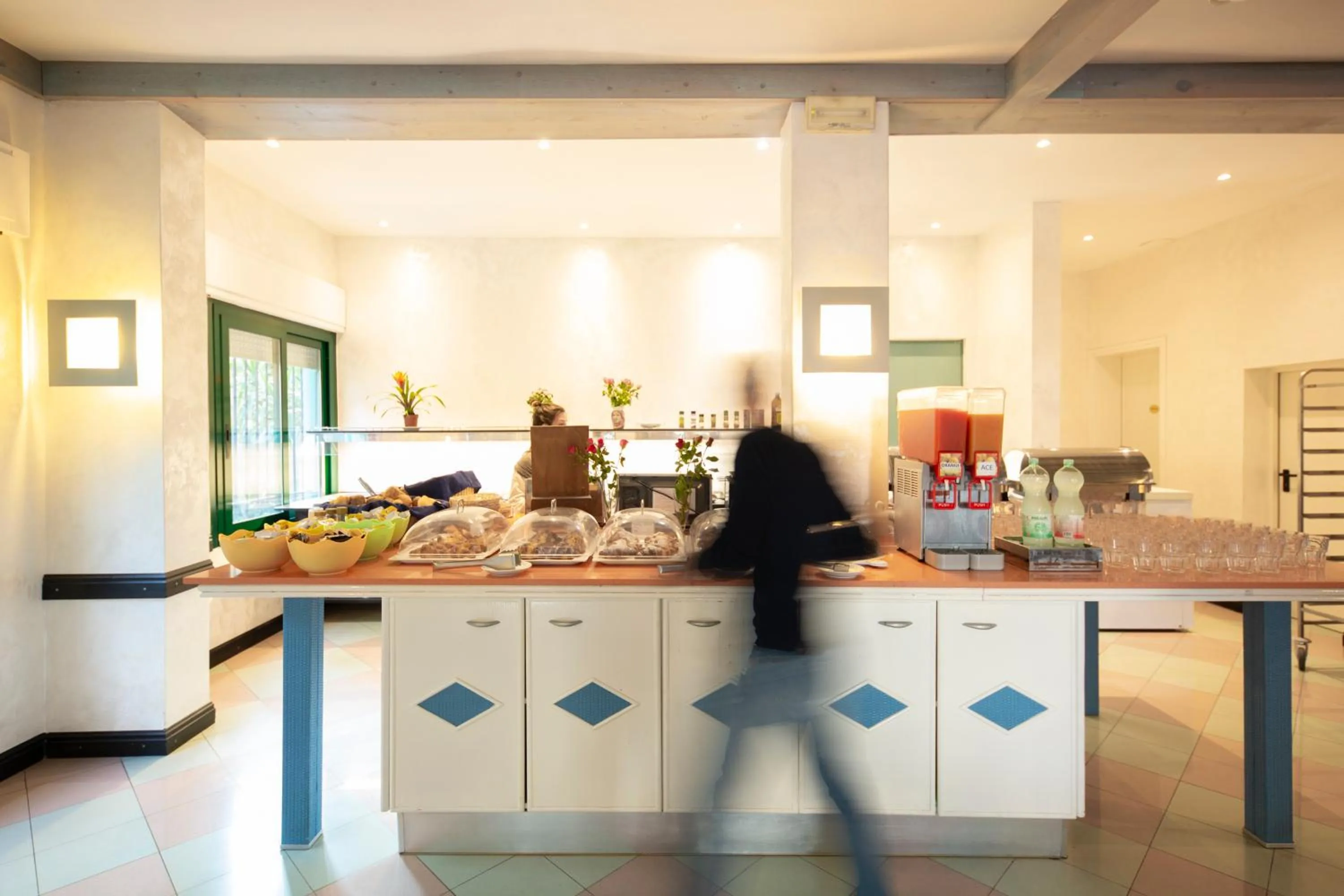 Breakfast in Hotel Olanda