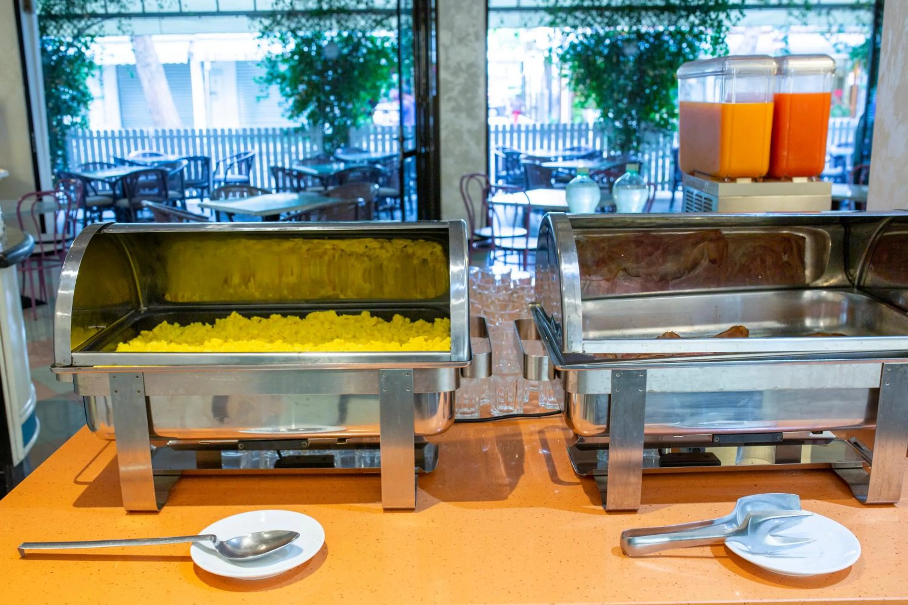 Continental breakfast in Hotel Olanda