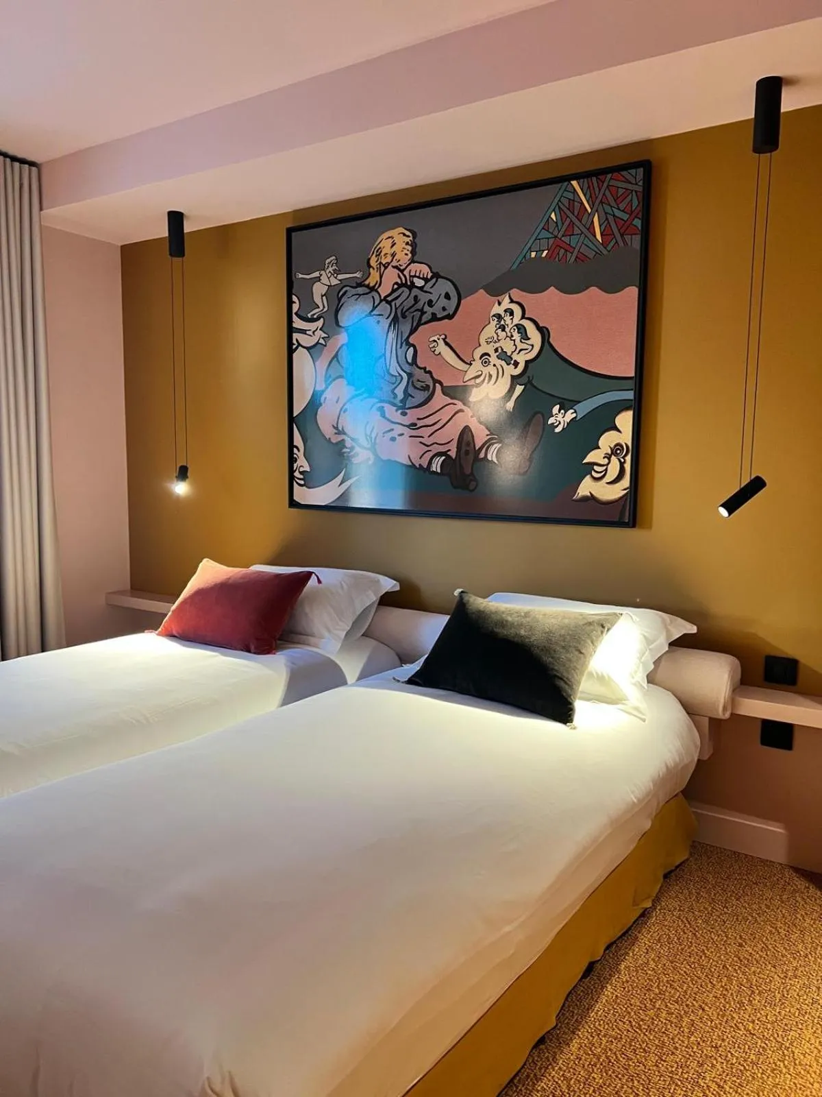Bed in Yatt Hotel