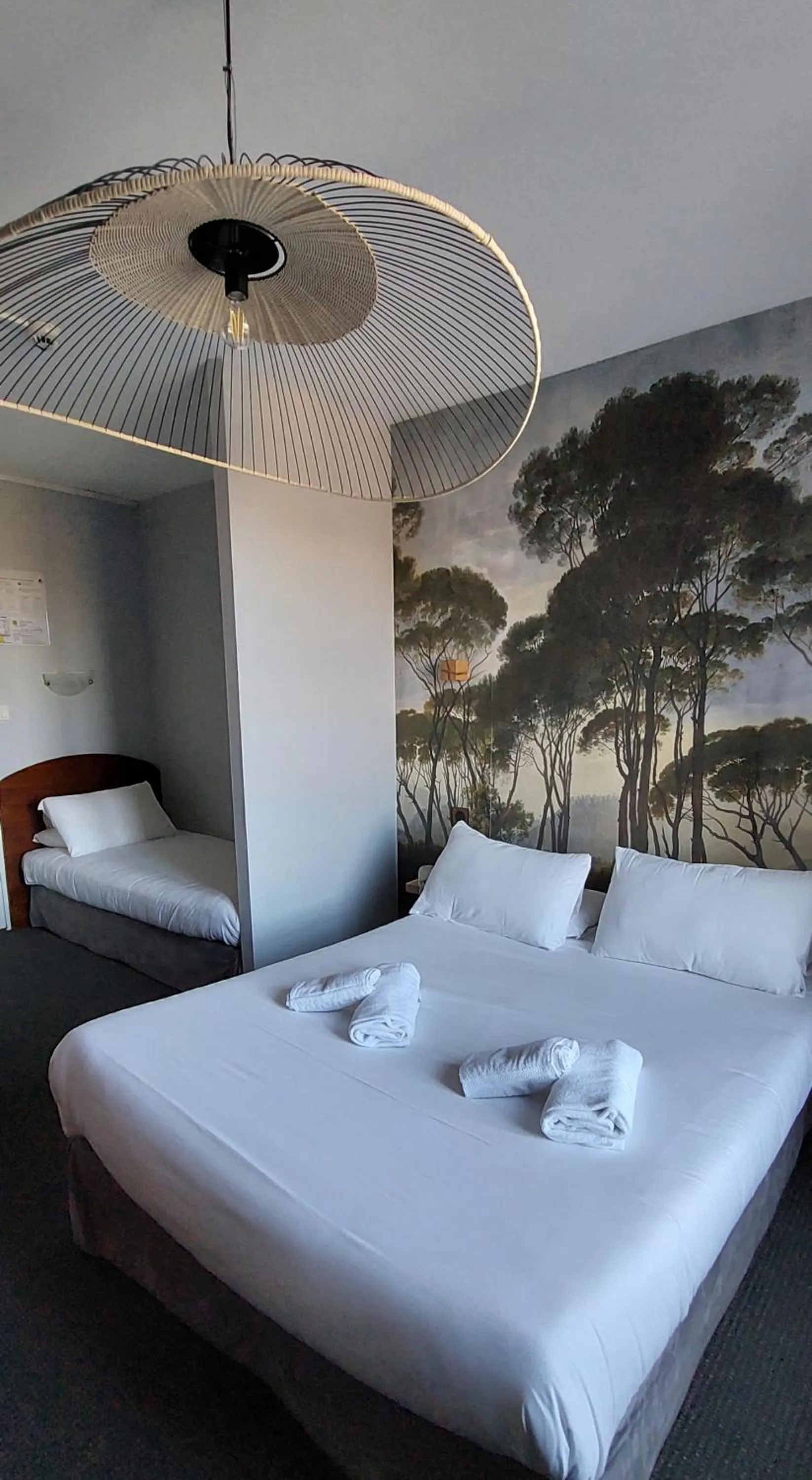 Bed in Logis Le Prieuré