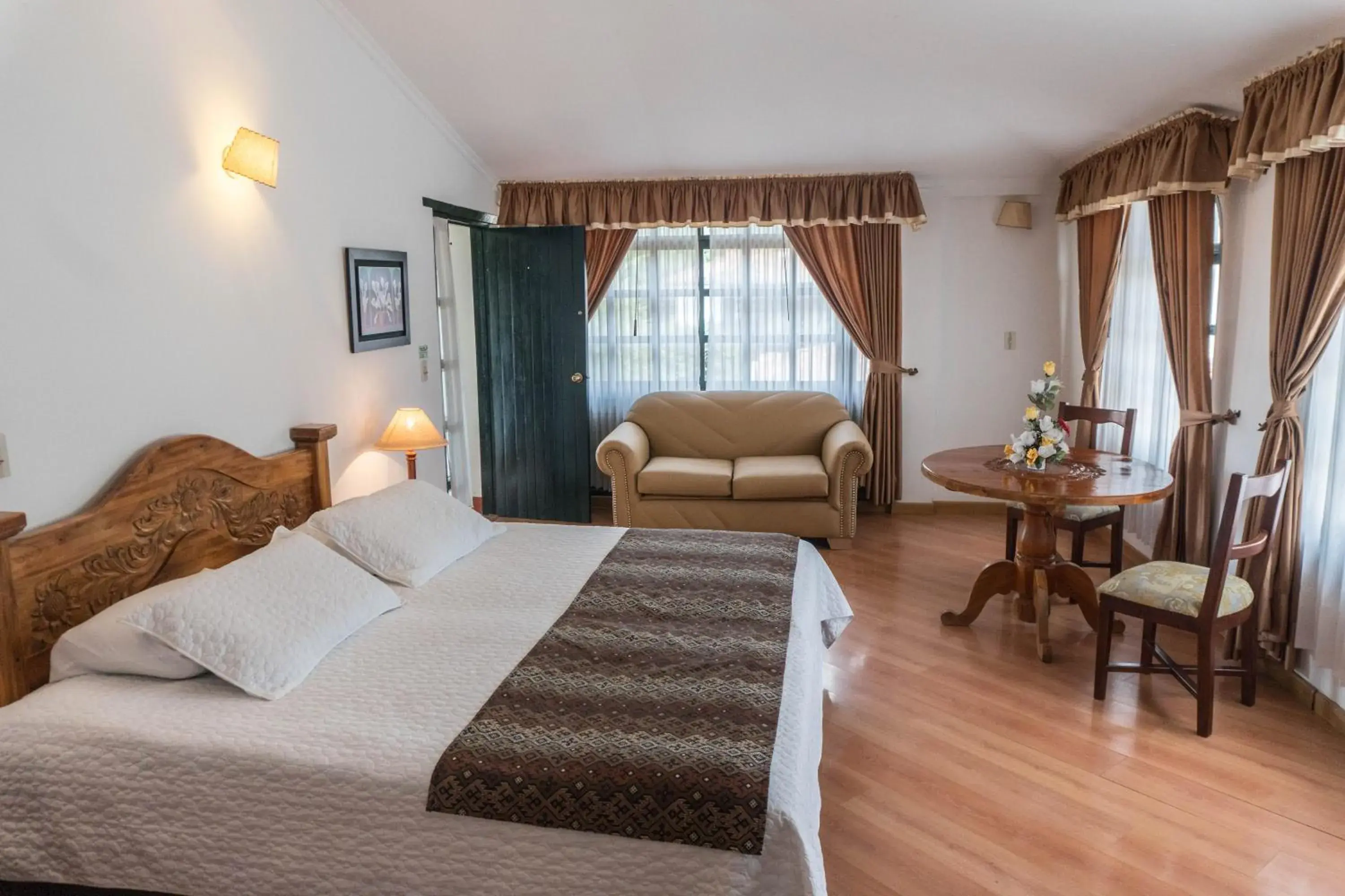 Junior Suite in Hotel Andres Venero Junior Suite in Hotel Andres Venero