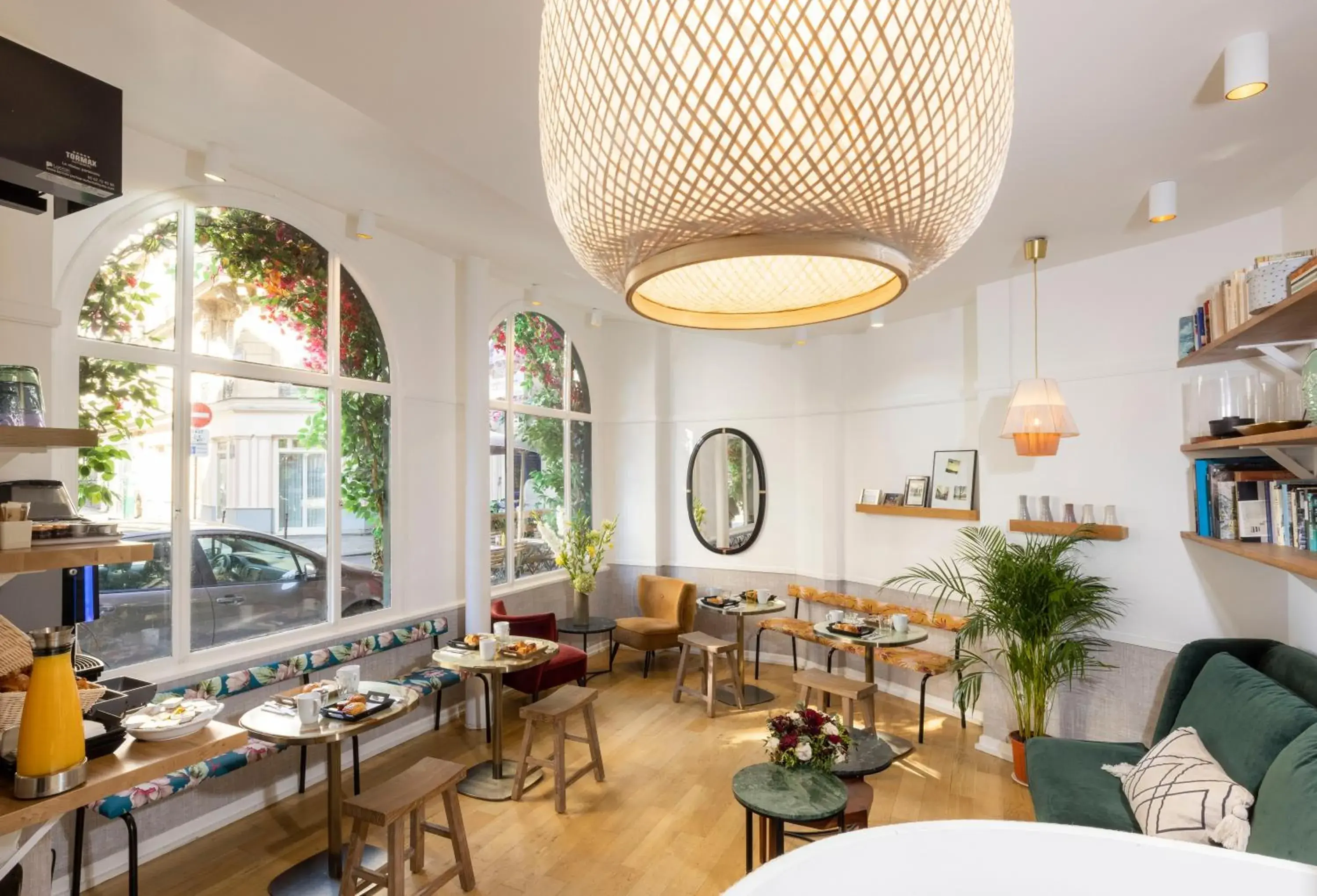 Living room in Hôtel Emile Le Marais Living room in Hôtel Emile Le Marais