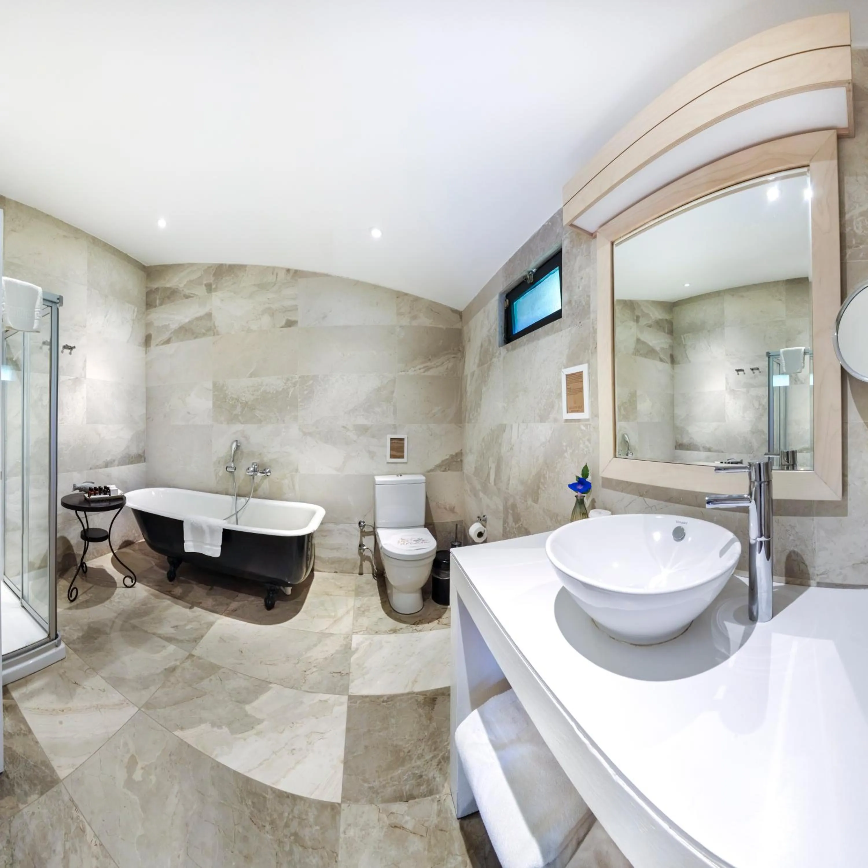 Bathroom in Golden Key Bordubet