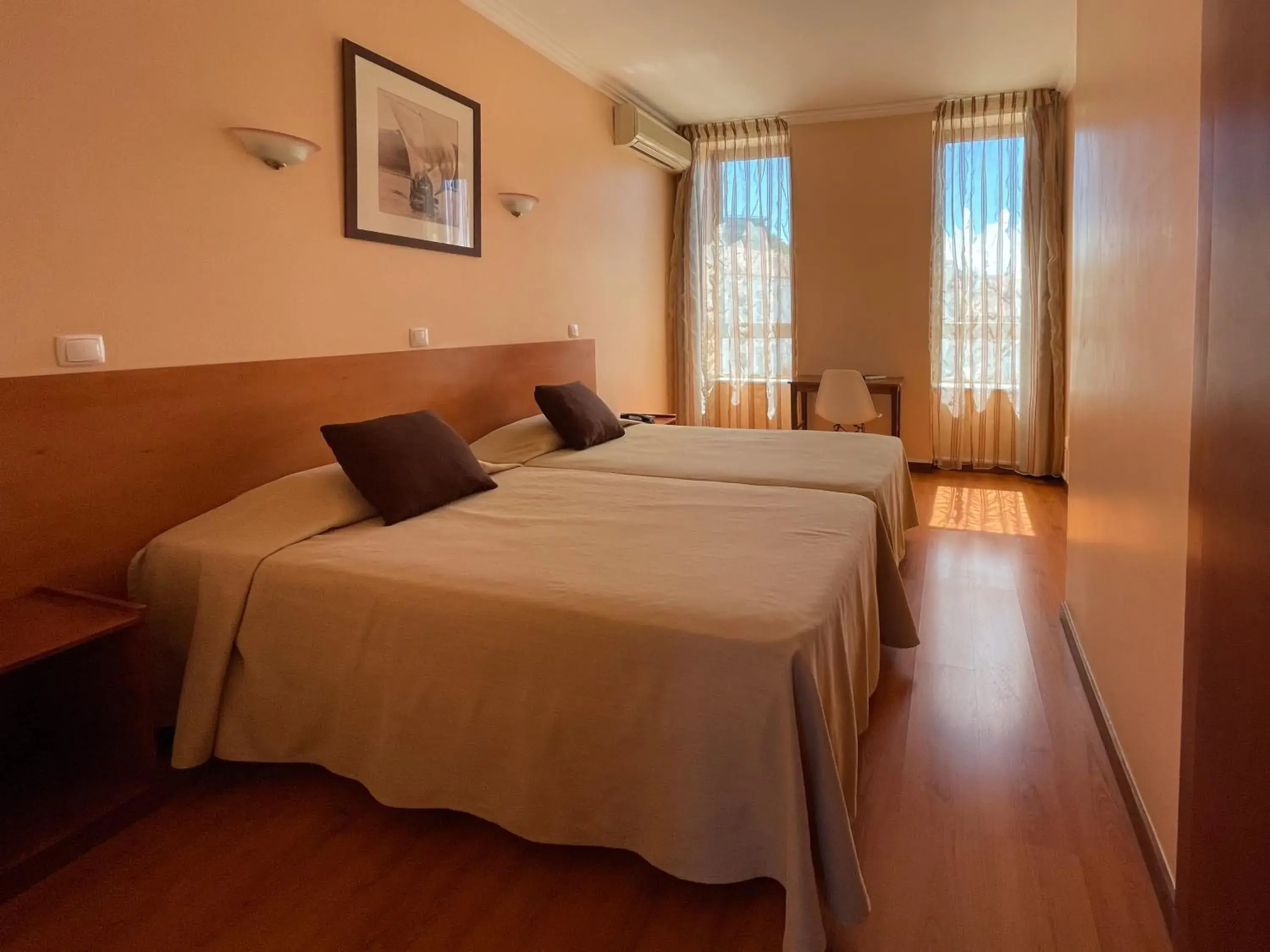 Bedroom, Bed in Imperio Hotel Bedroom, Bed in Imperio Hotel