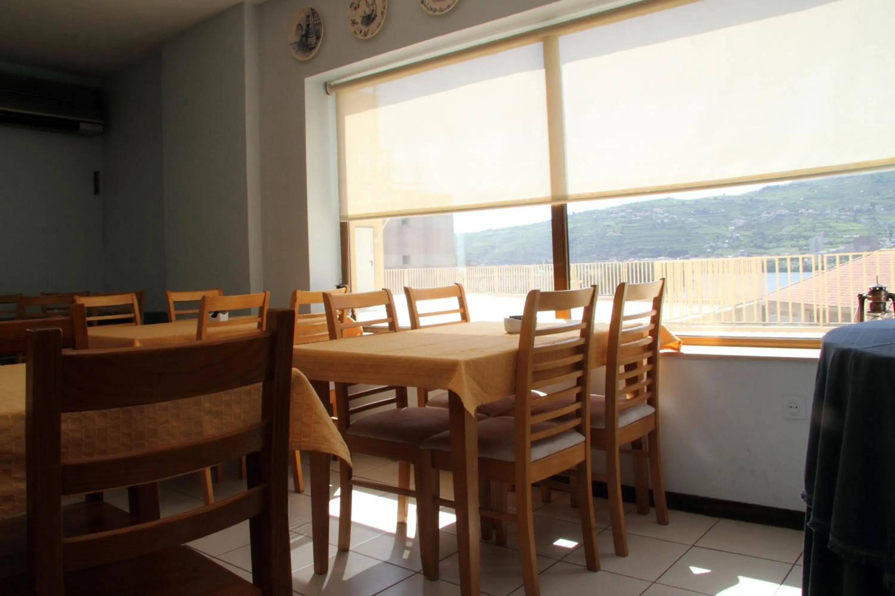 Restaurant/places to eat in Imperio Hotel Restaurant/places to eat in Imperio Hotel