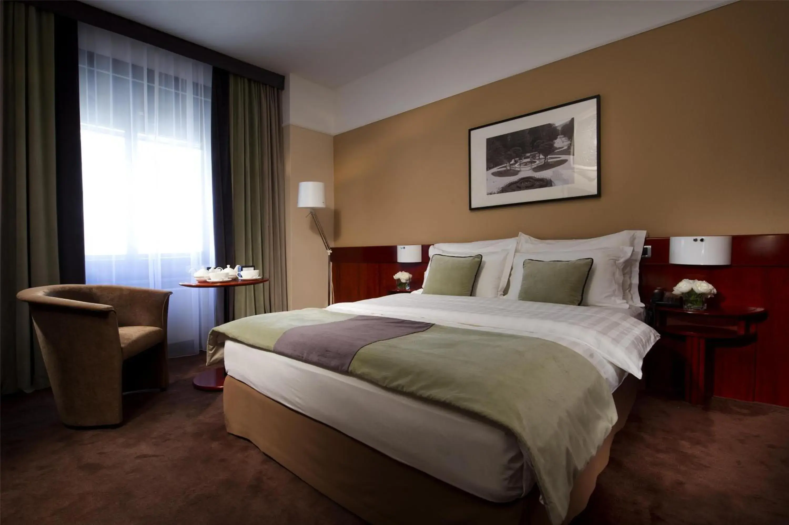 Bedroom, Bed in Best Western Premier Hotel Slon Bedroom, Bed in Best Western Premier Hotel Slon