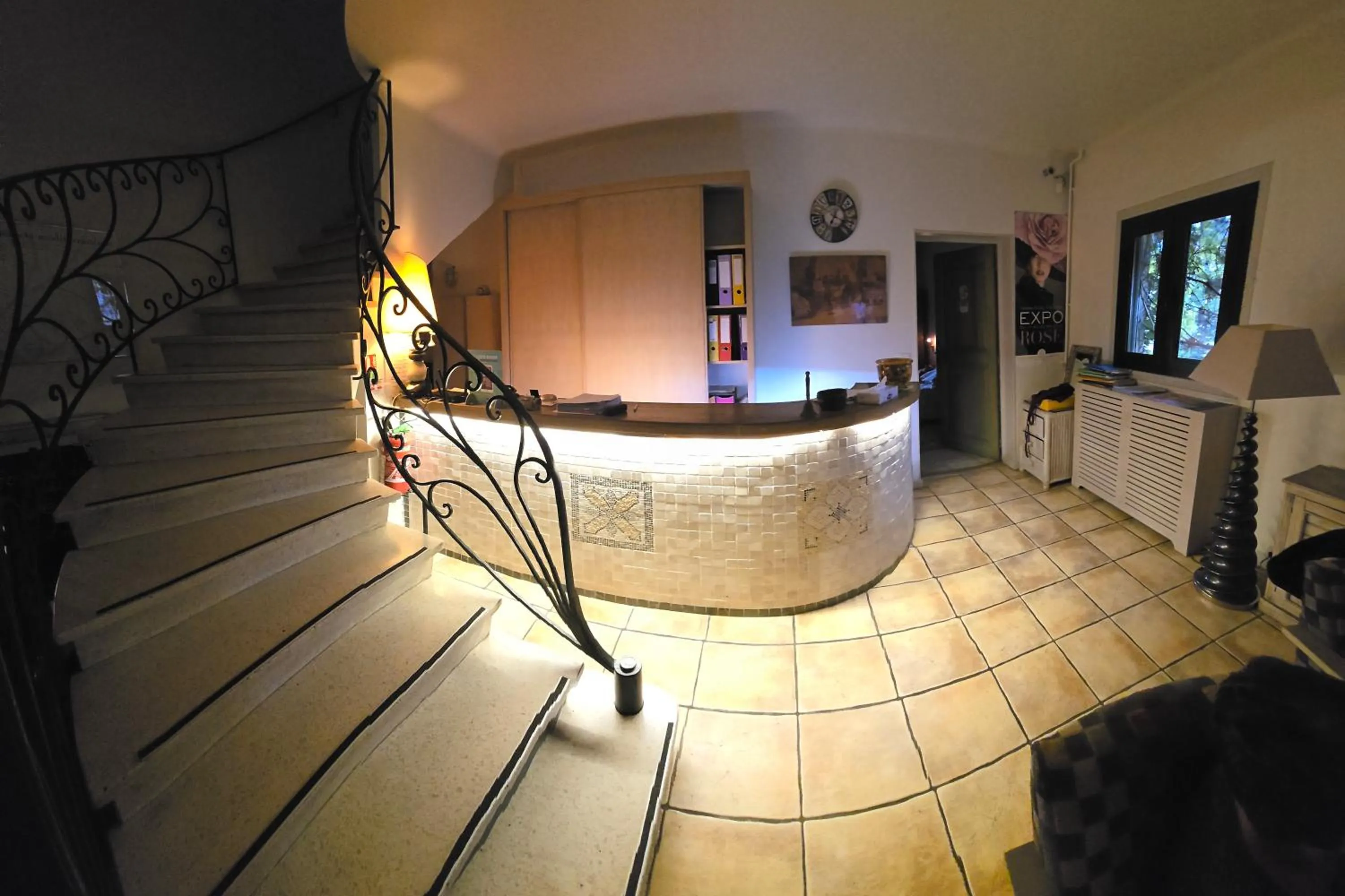 Lobby or reception in Auberge les Aromes
