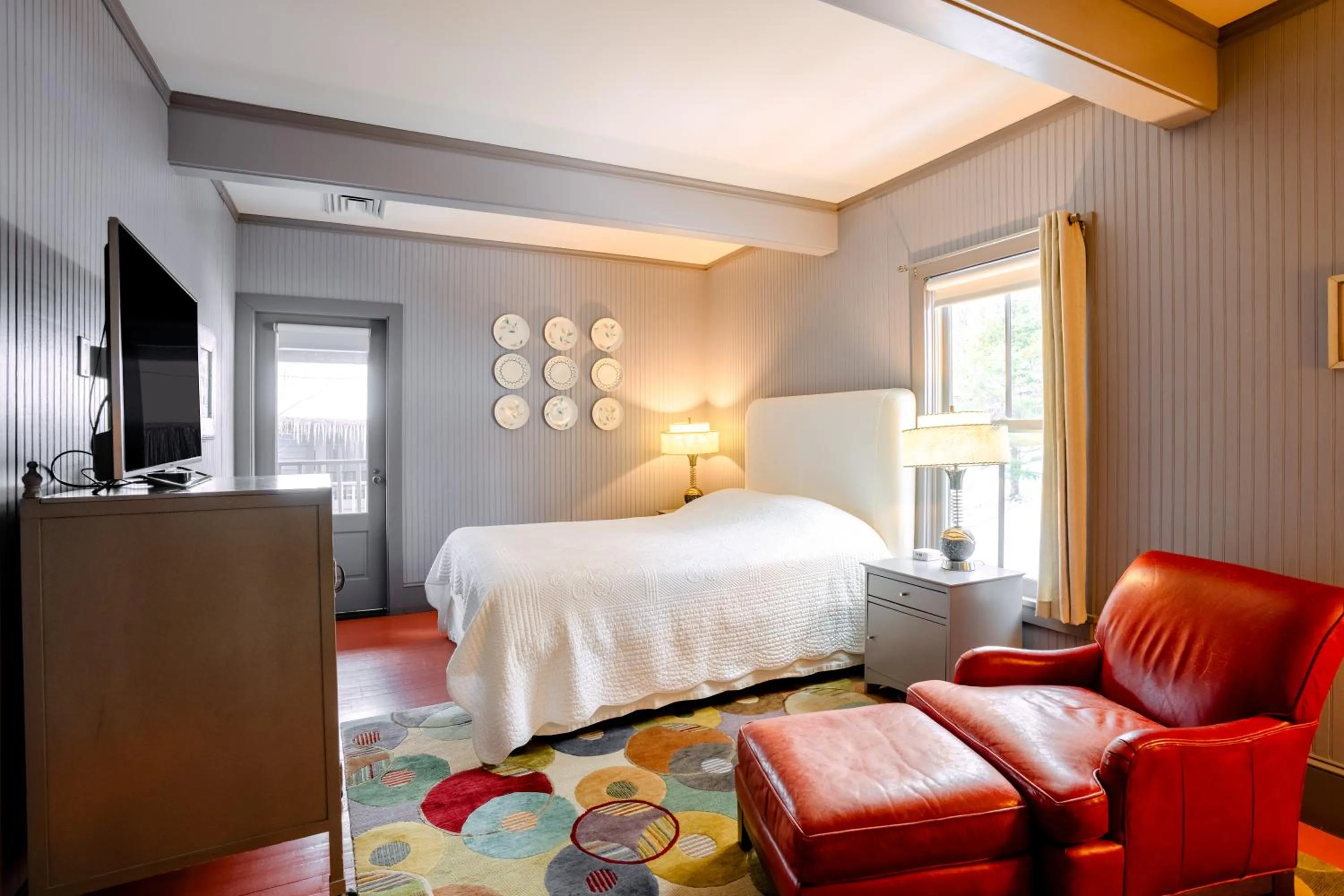 Bed in The Porches Inn at Mass MoCA